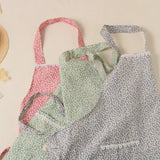 🌸 Vintage Heritage Floral Apron: Where Practicality Meets Timeless Charm