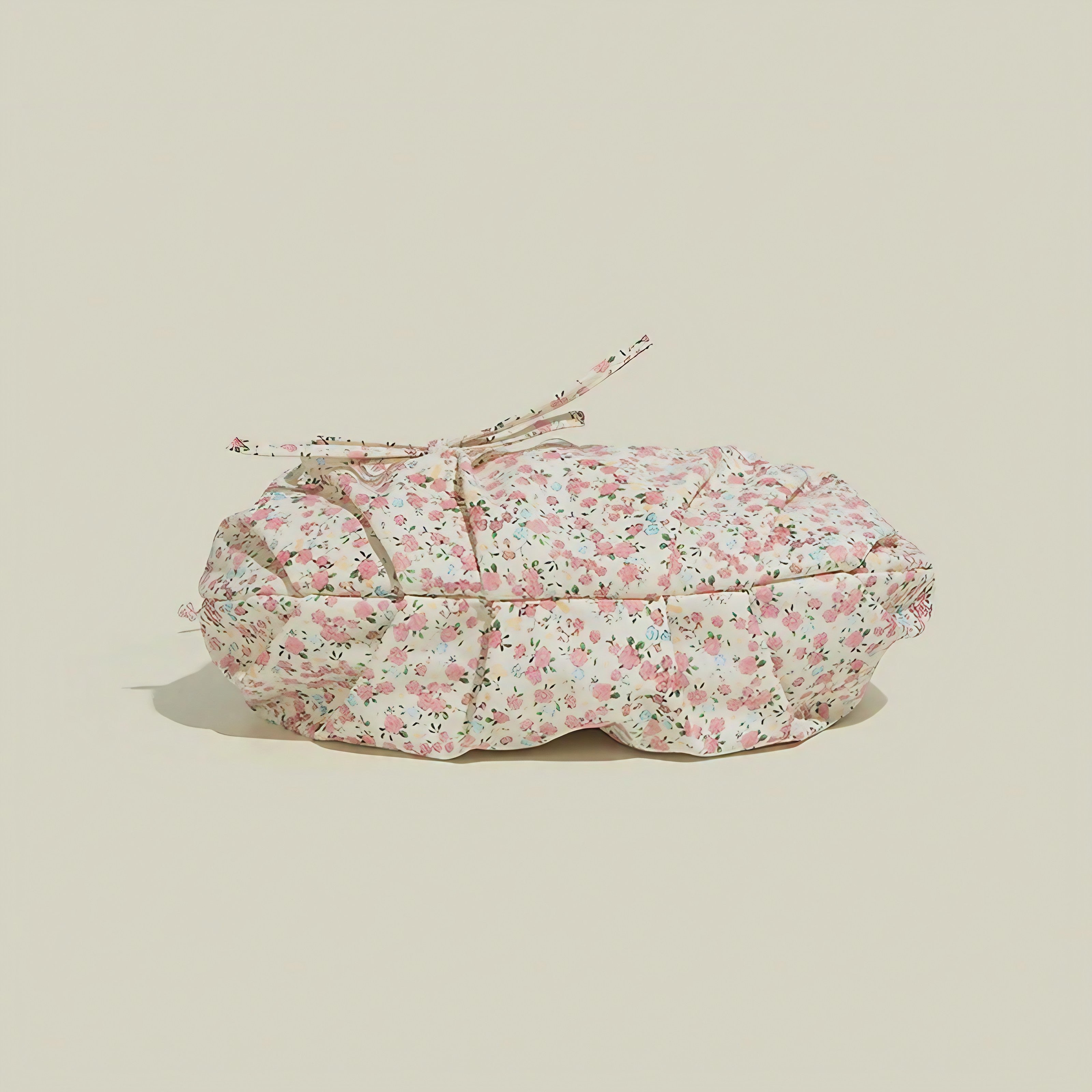 Bloomy Ruffle Bag