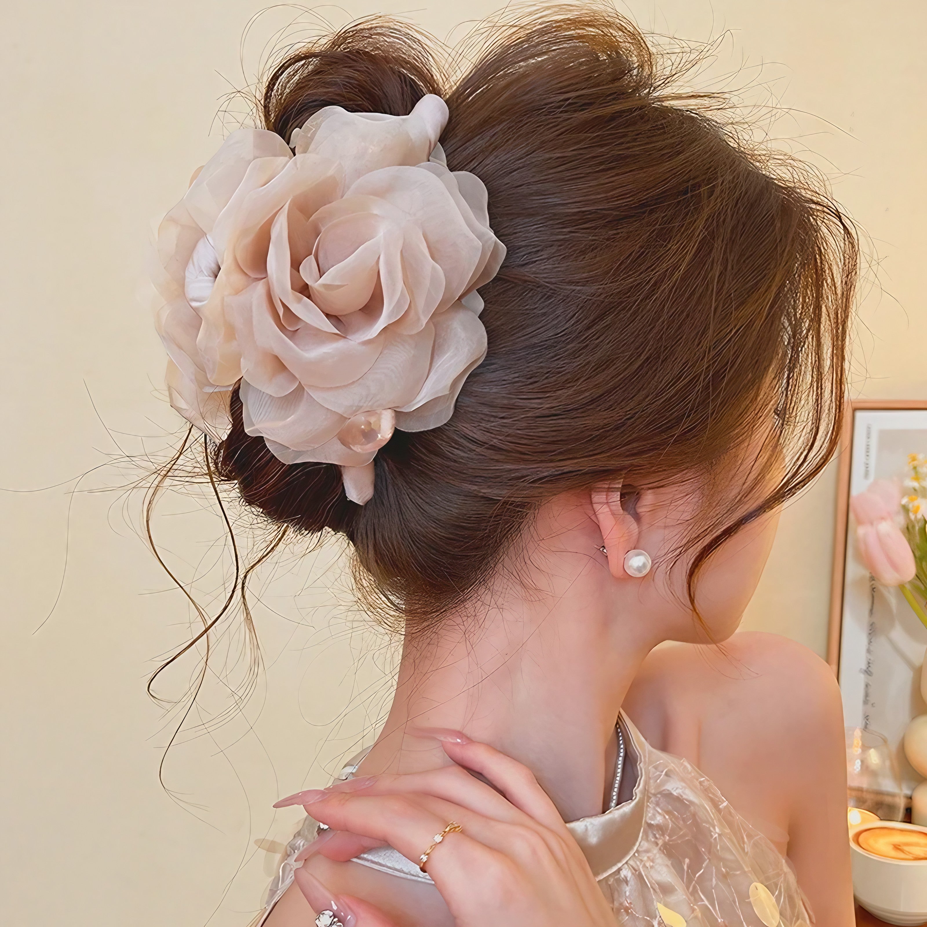 Blossom Grace Hair Clip