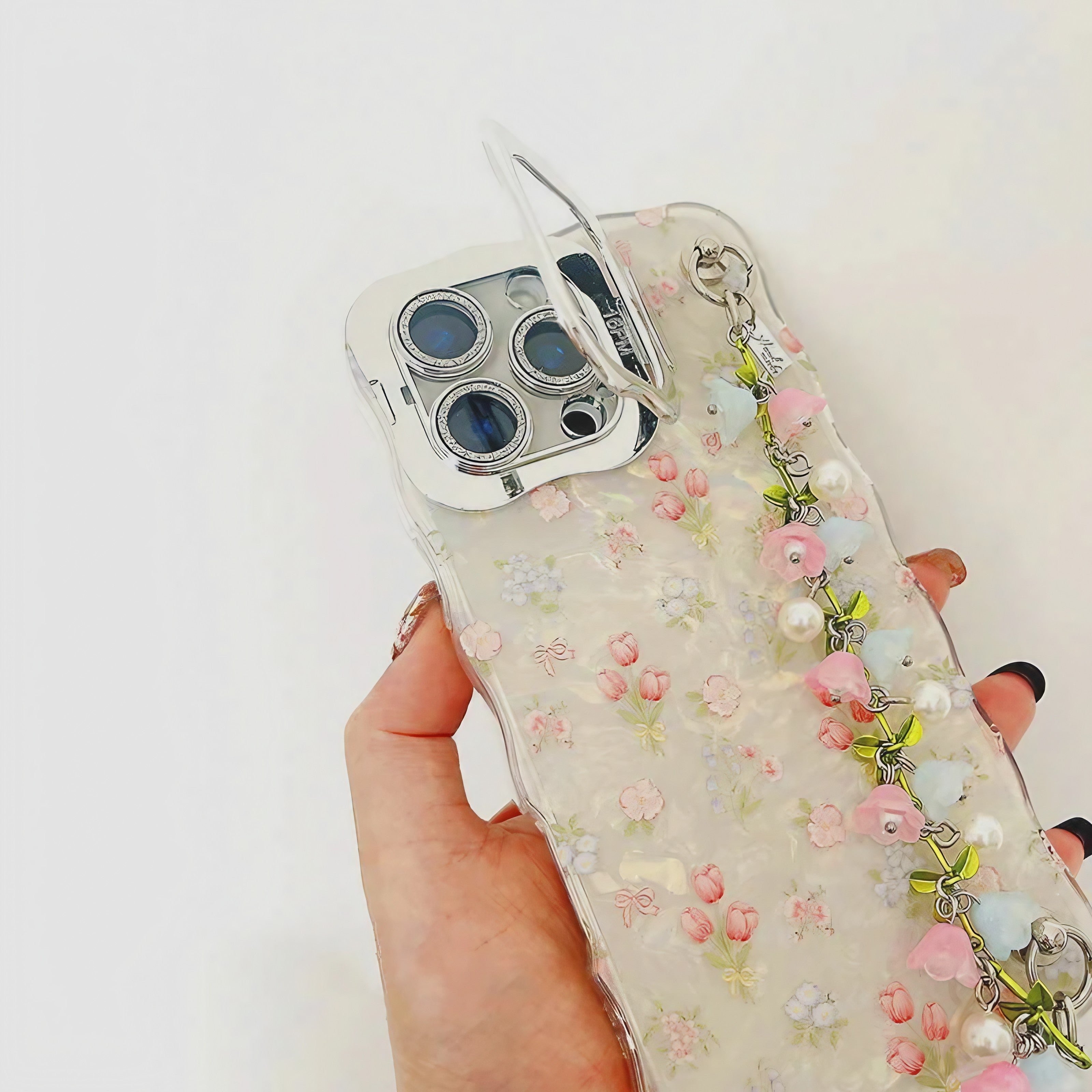 Blossom Pearl Chain Case