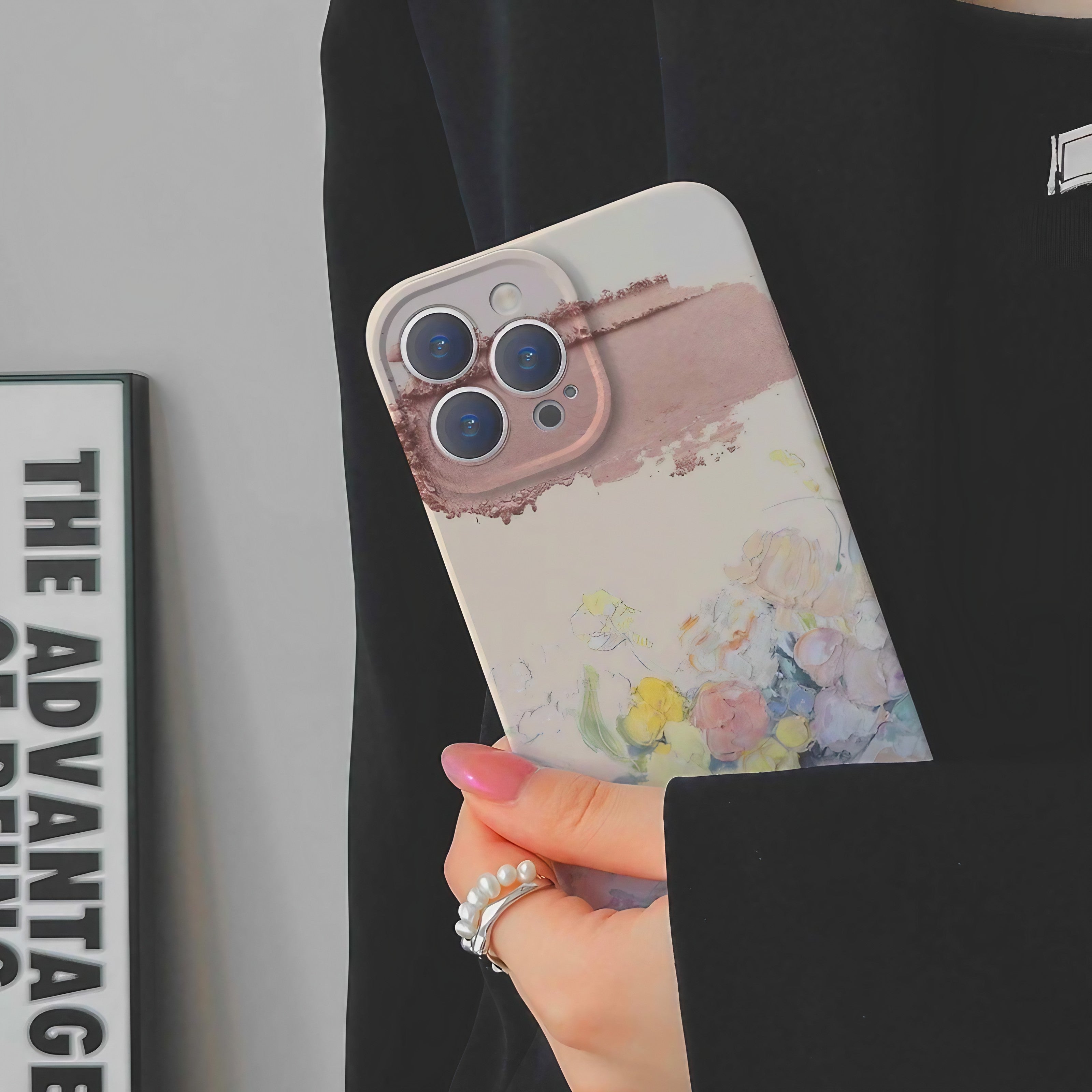 Blushing Bouquet Case