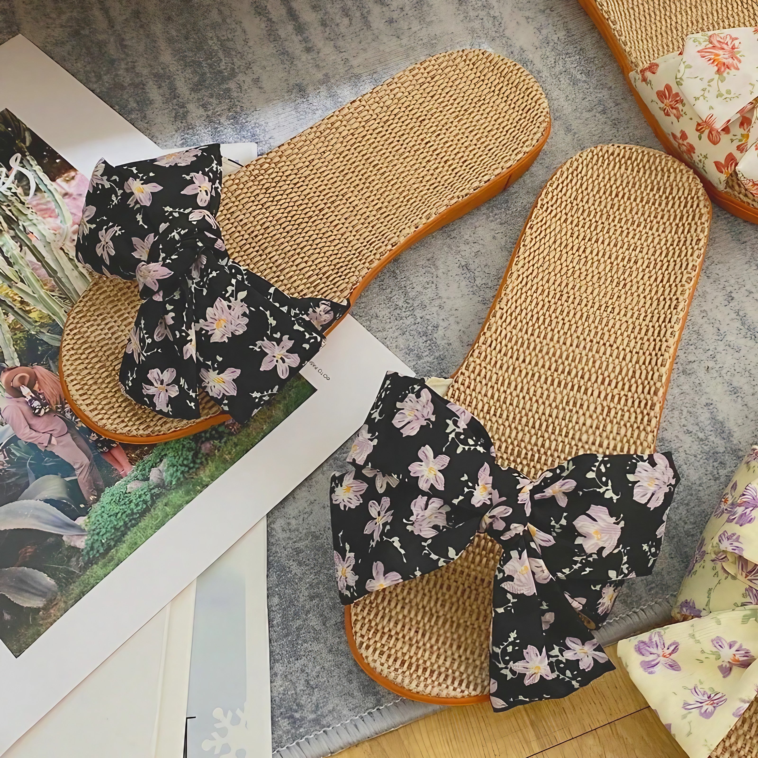 Blushing Meadow Bow Slides