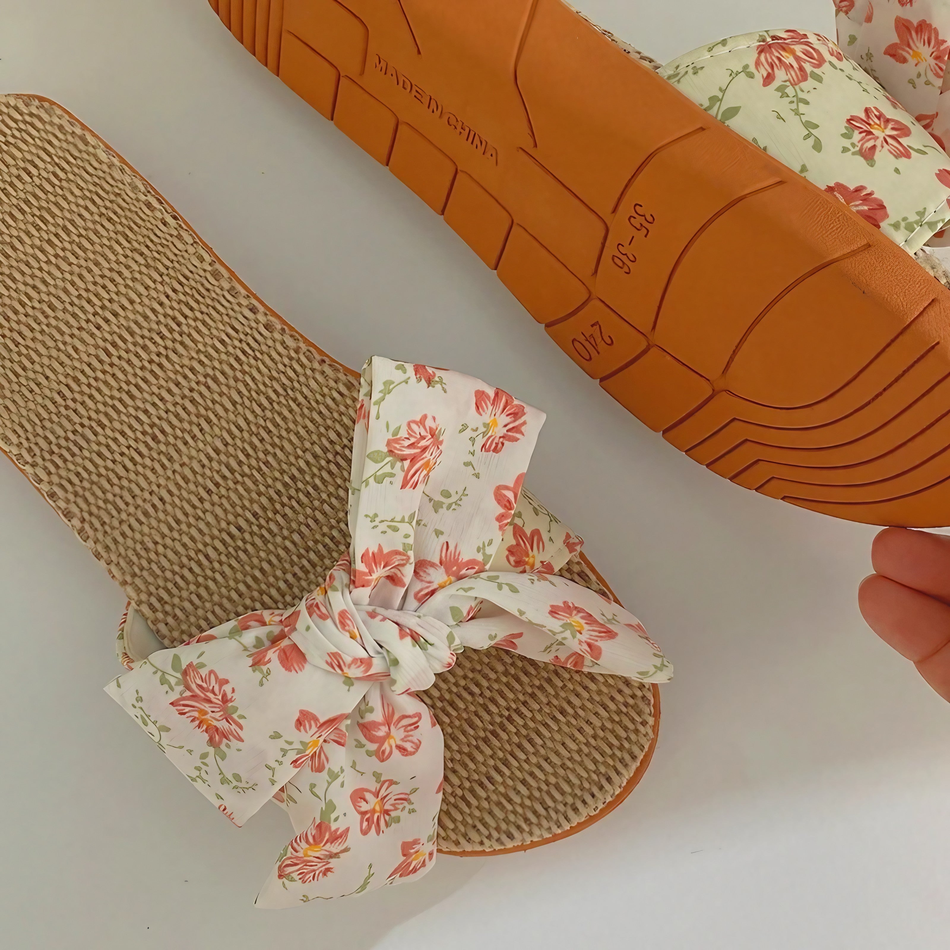 Blushing Meadow Bow Slides