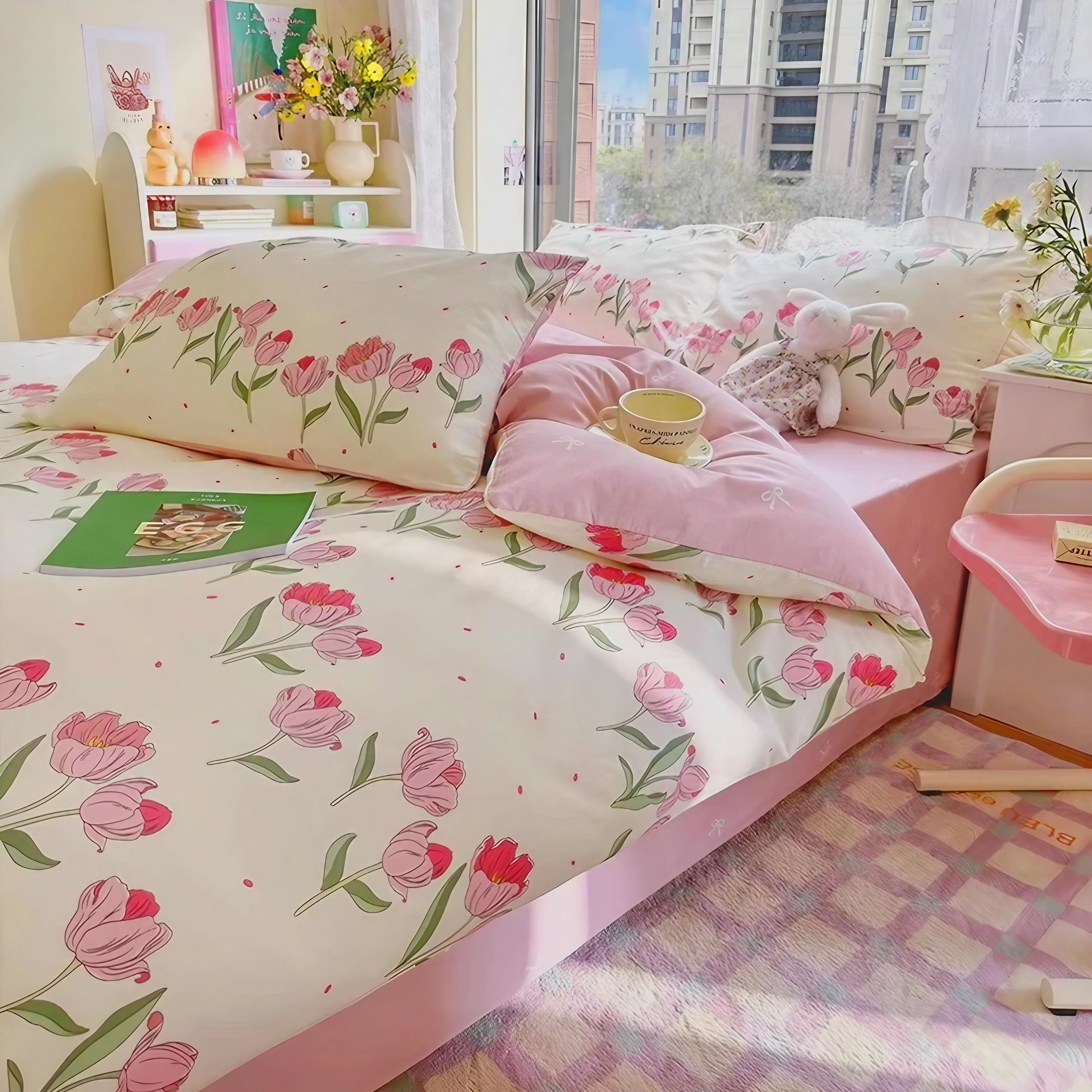 Blushing Tulip Bedding Set
