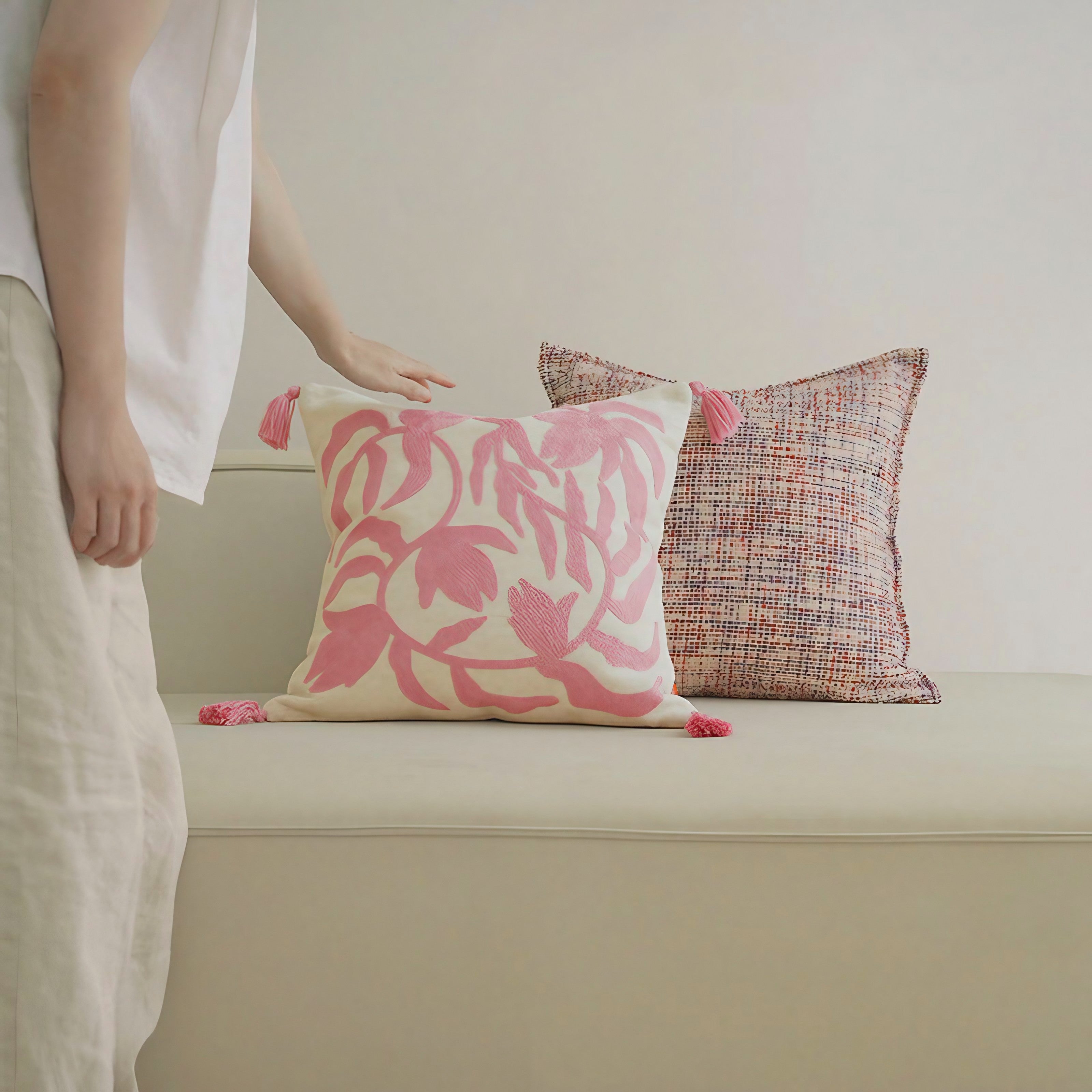 Chic Botanical Cushion Cover