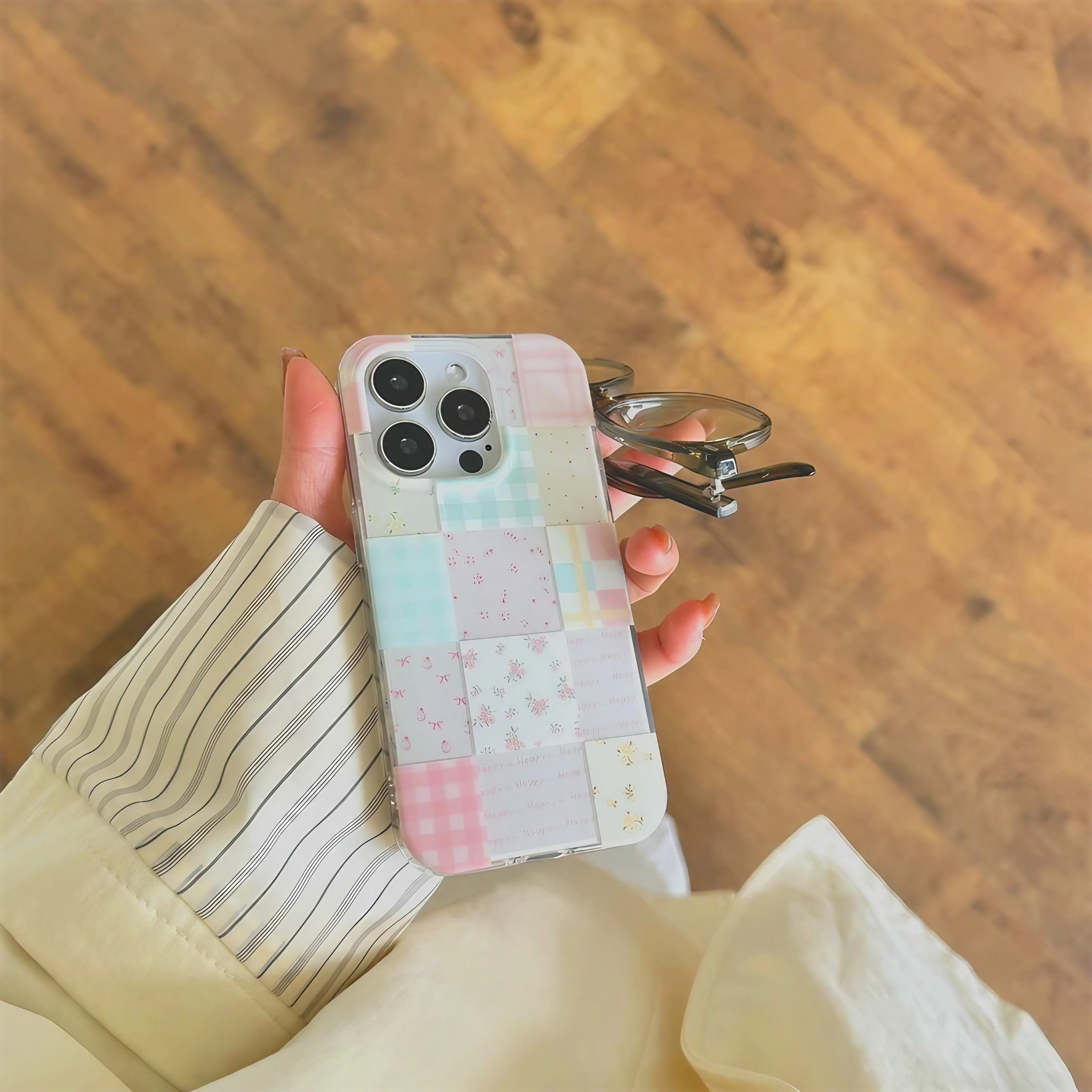 Cottage Quilt Floral Case