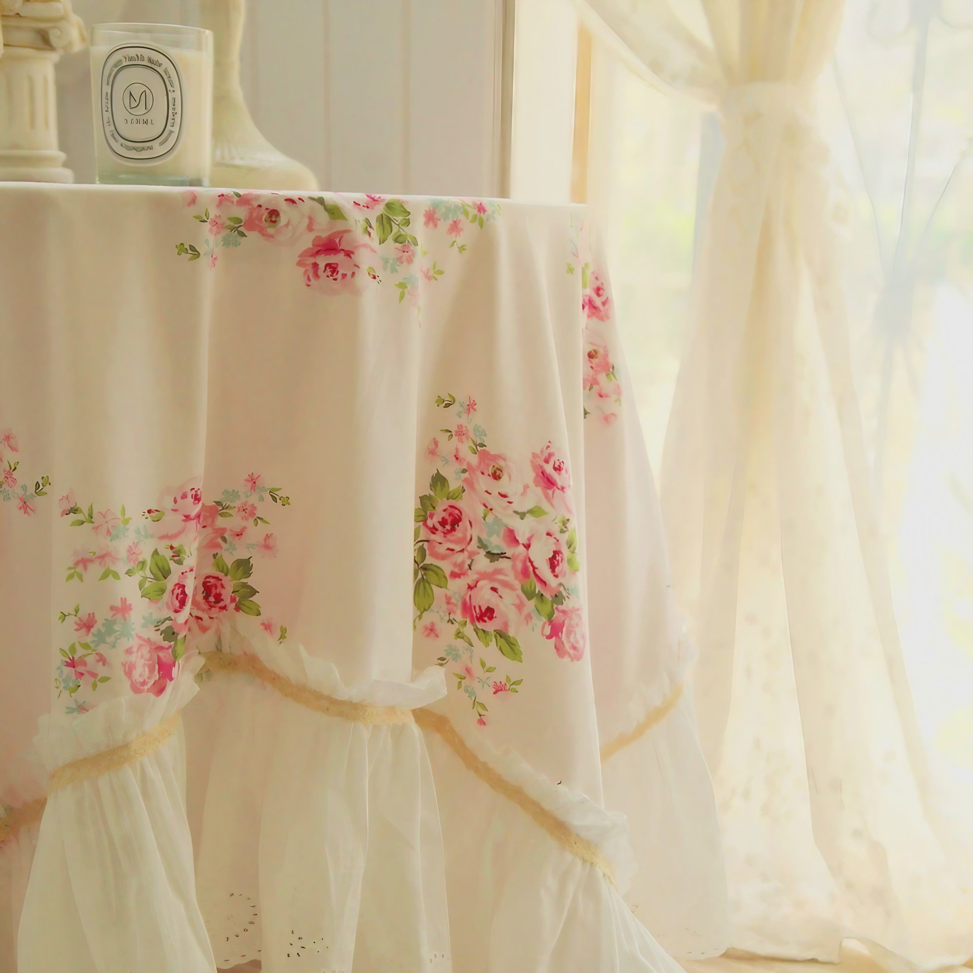 Cottage Rose Frill Tablecloth