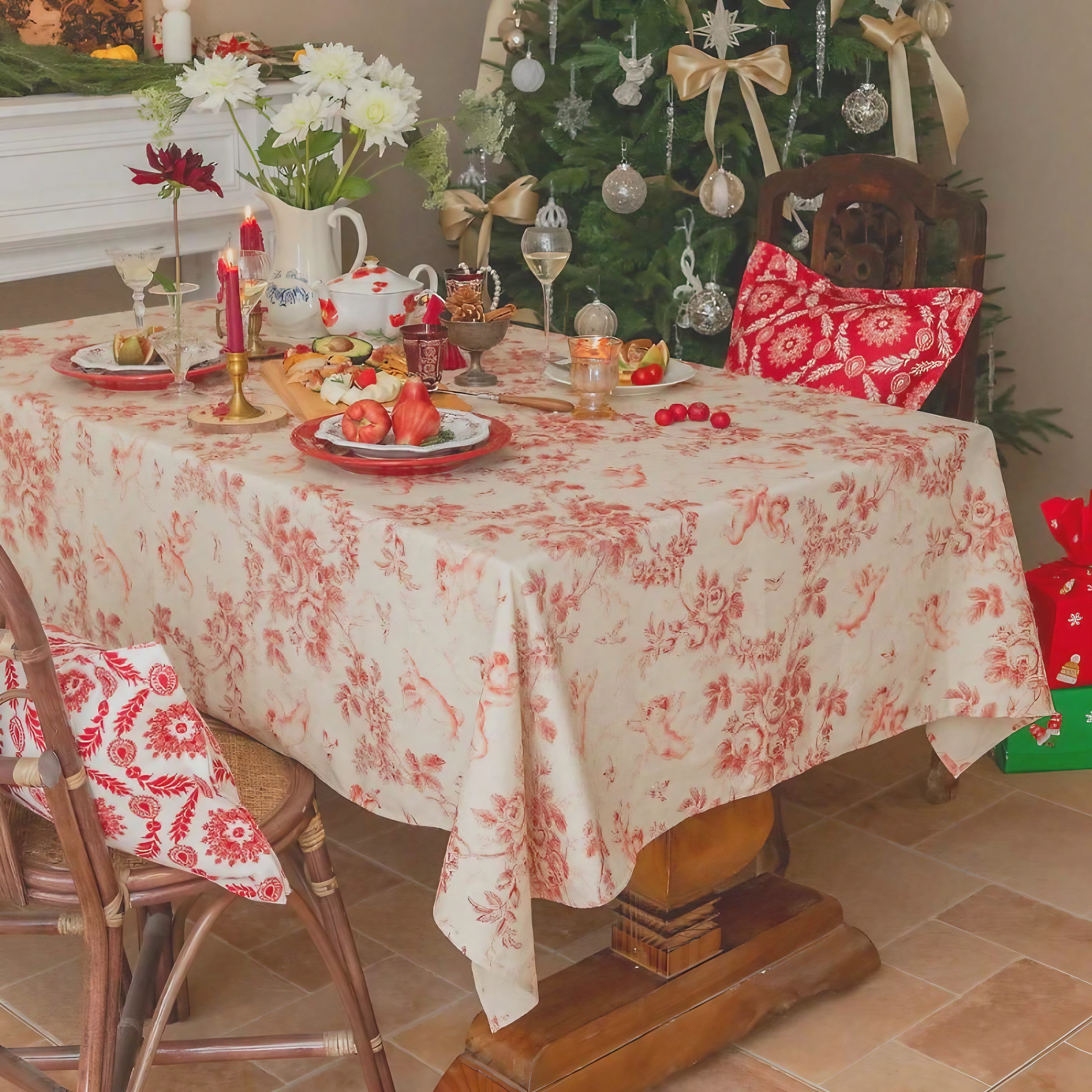 Crimson Toile Vintage Tablecloth