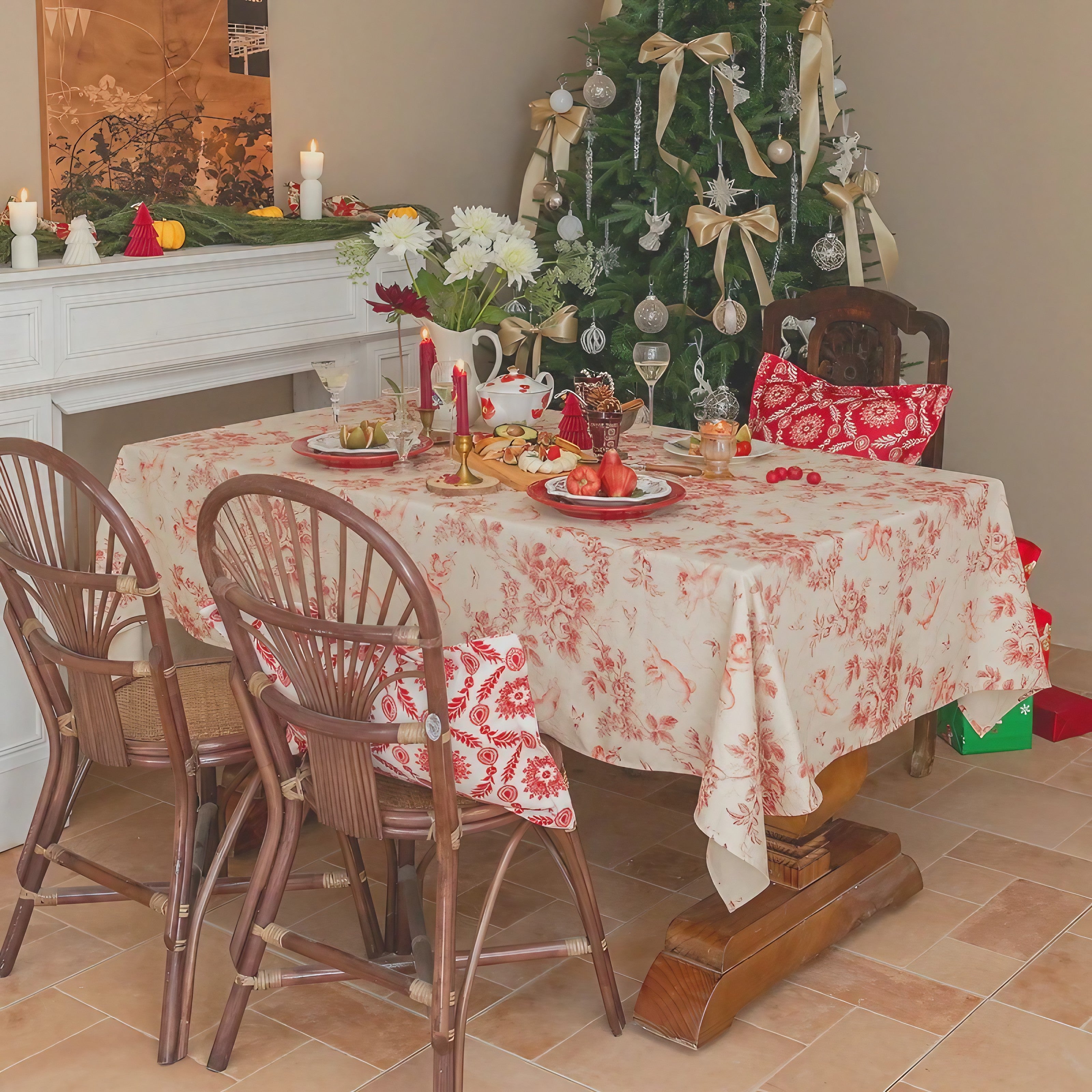 Crimson Toile Vintage Tablecloth