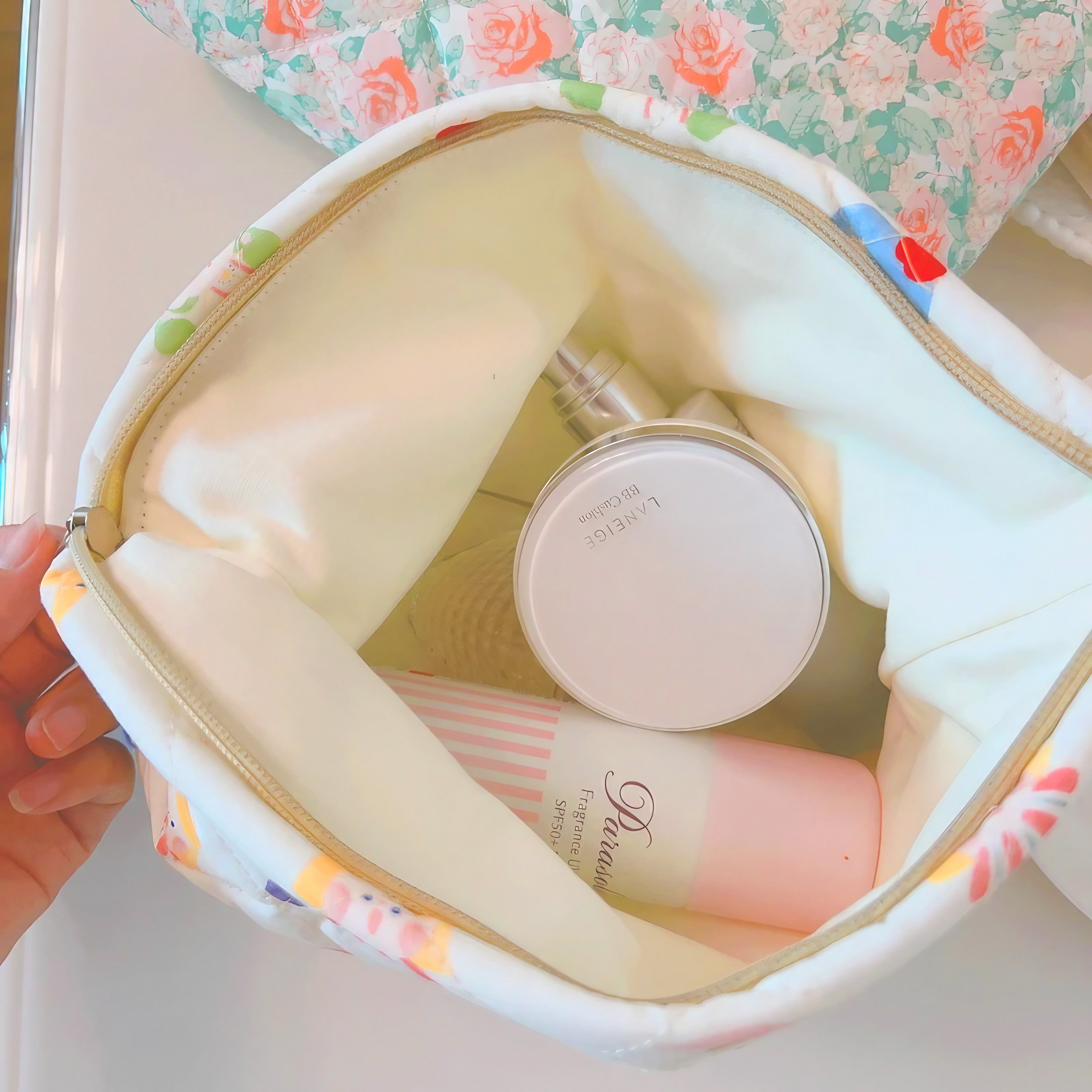 Dreamy Petals Pouch