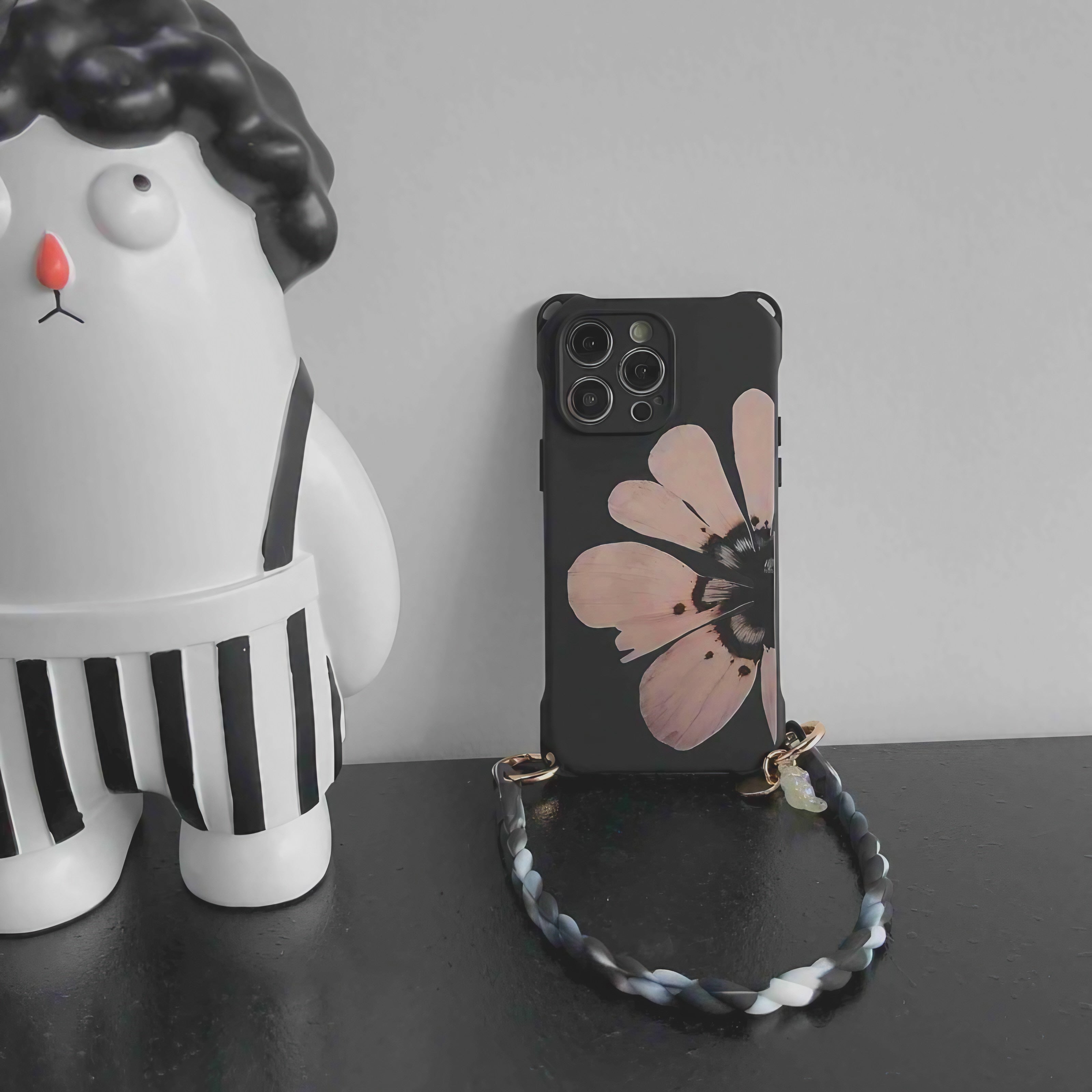 Elegant Half Flower Case