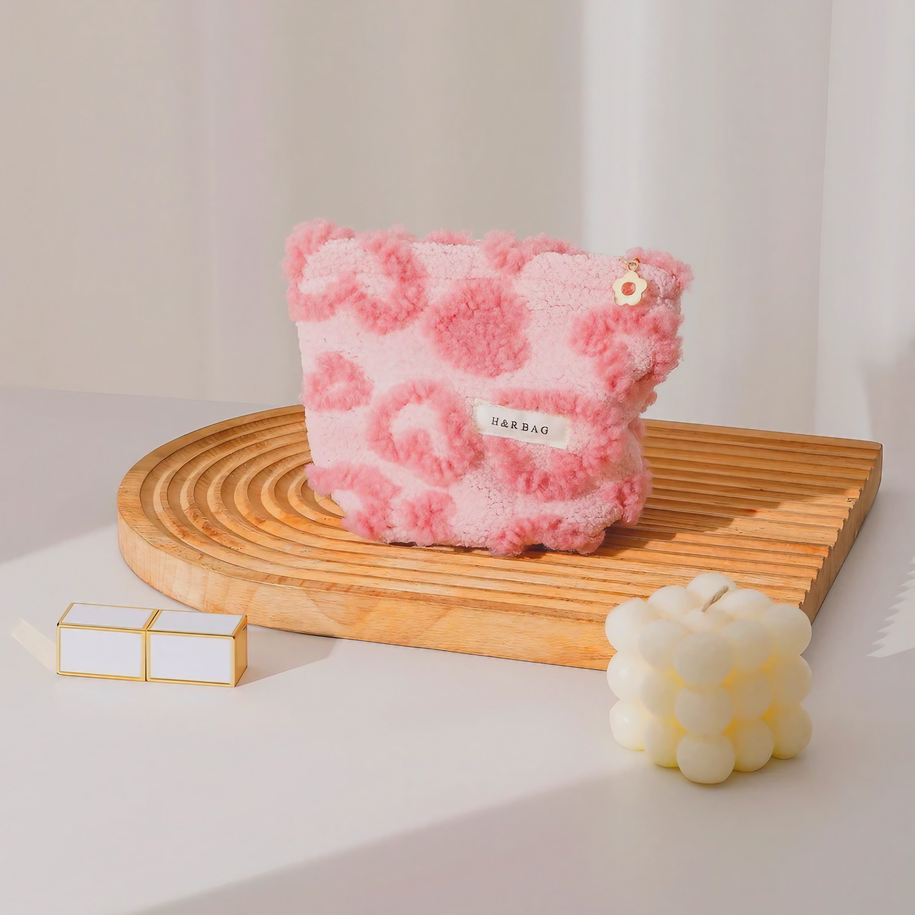 Fluffy Heart Pouch