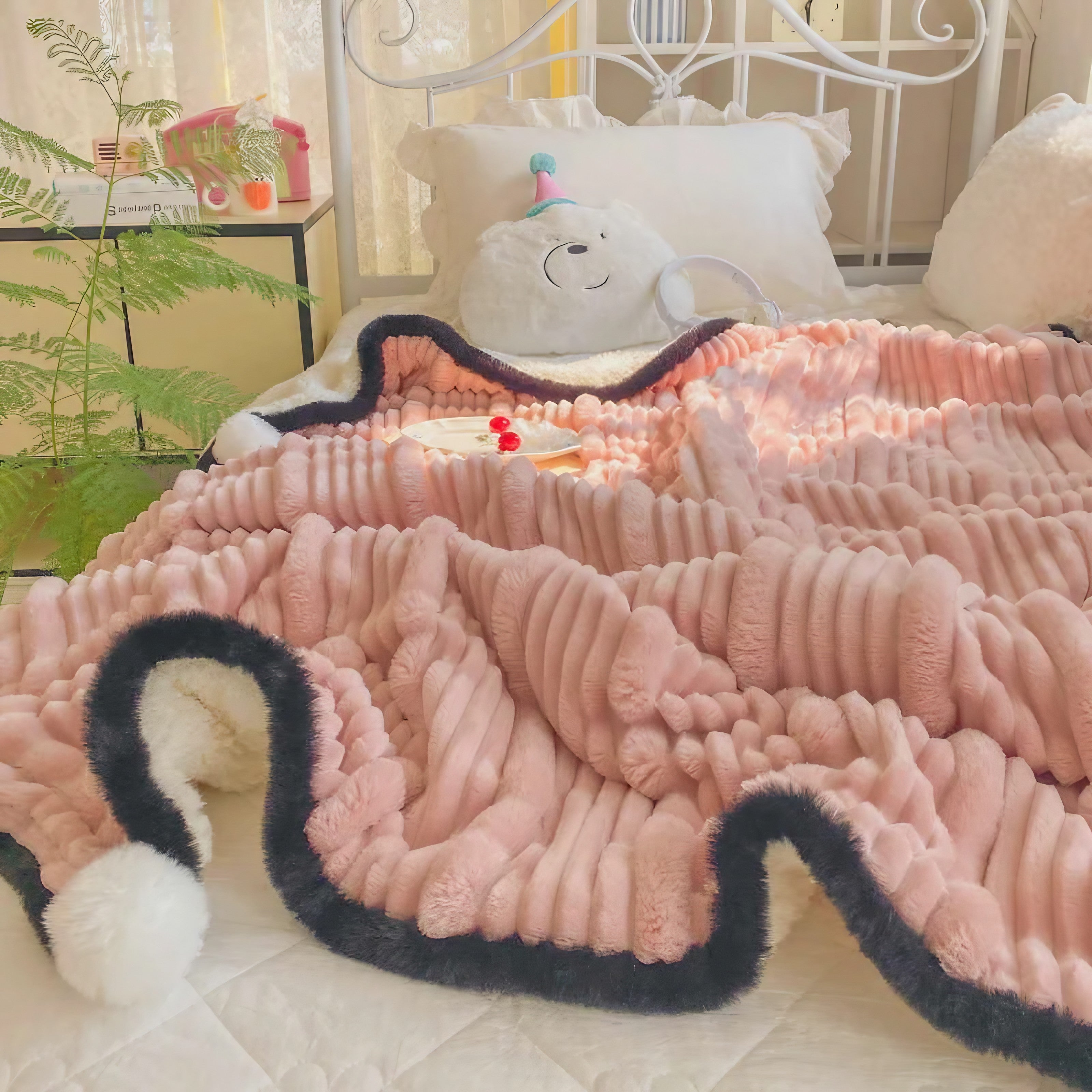 Fluffy Marble Pom Blankets