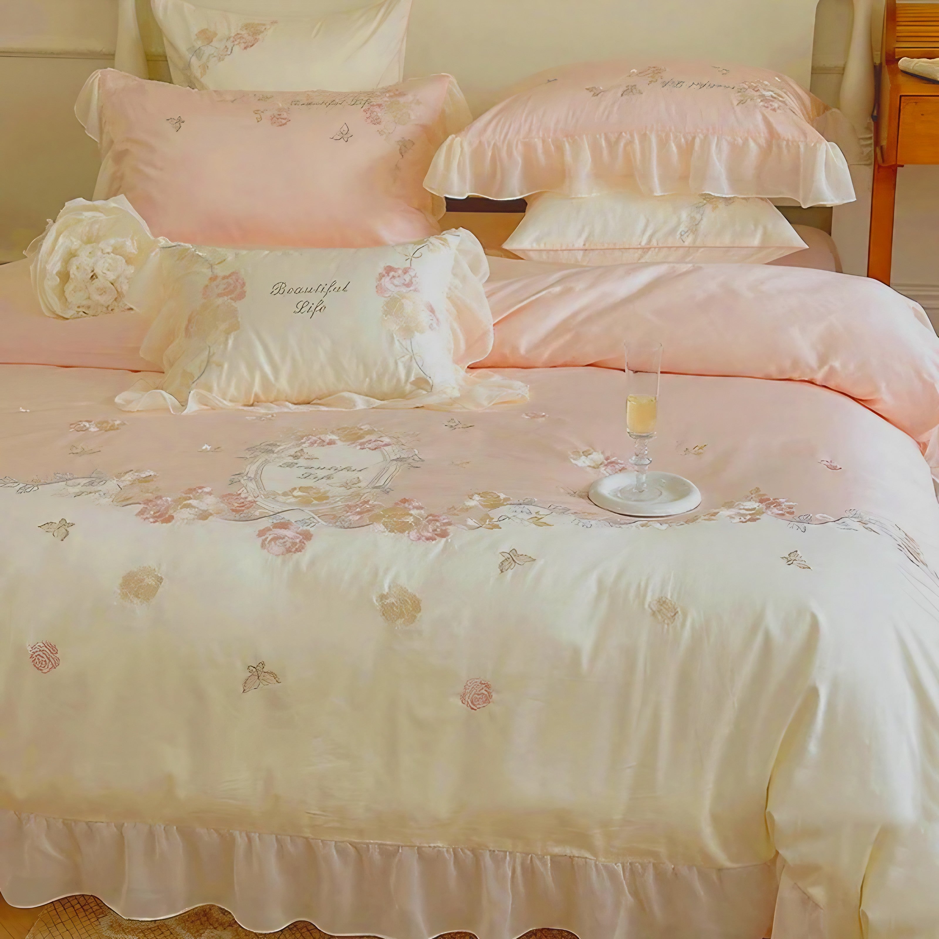 Graceful Floral Frill Bedding Set