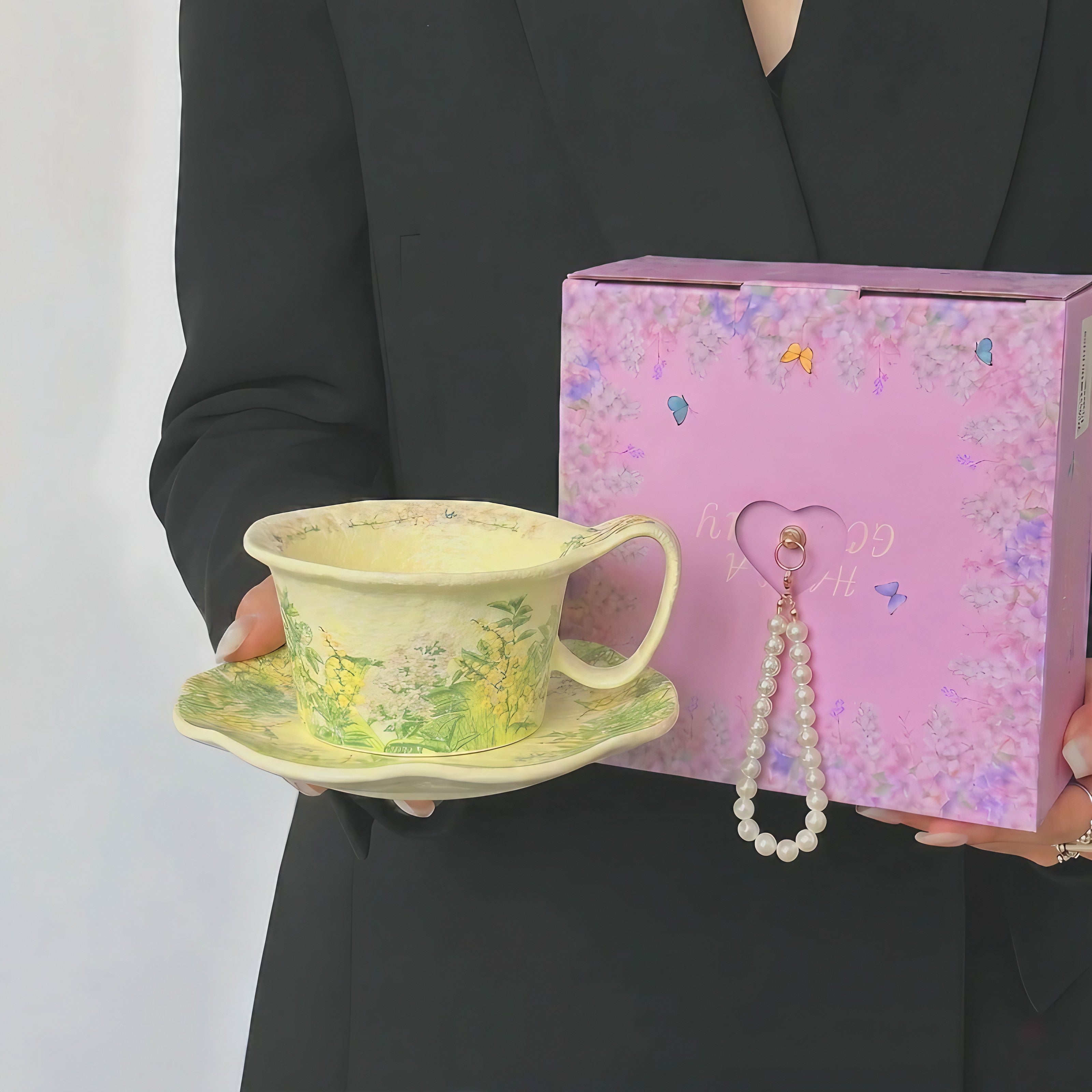 Hydrangea Bloom Teacup Set