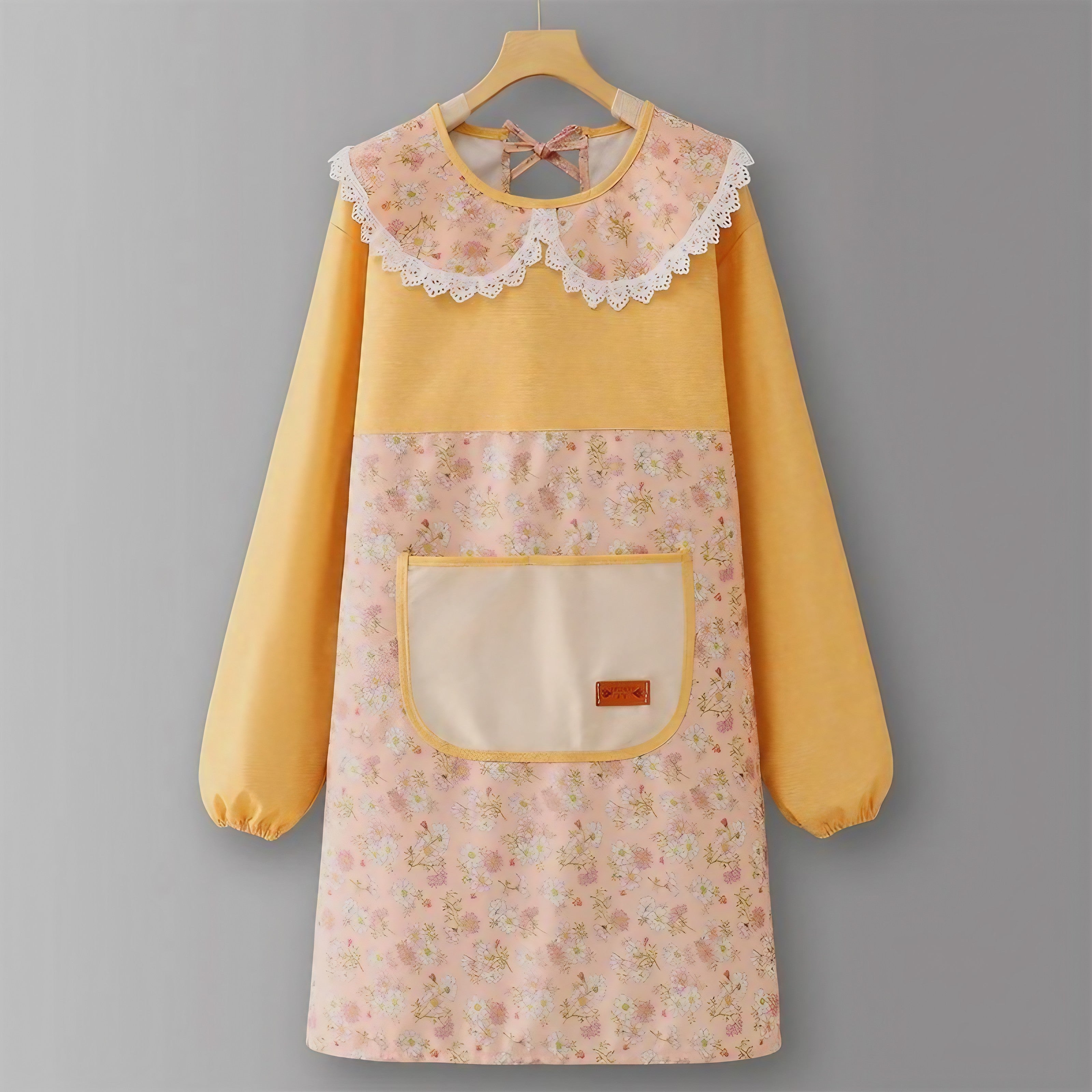 Lacy Flora Smock Apron