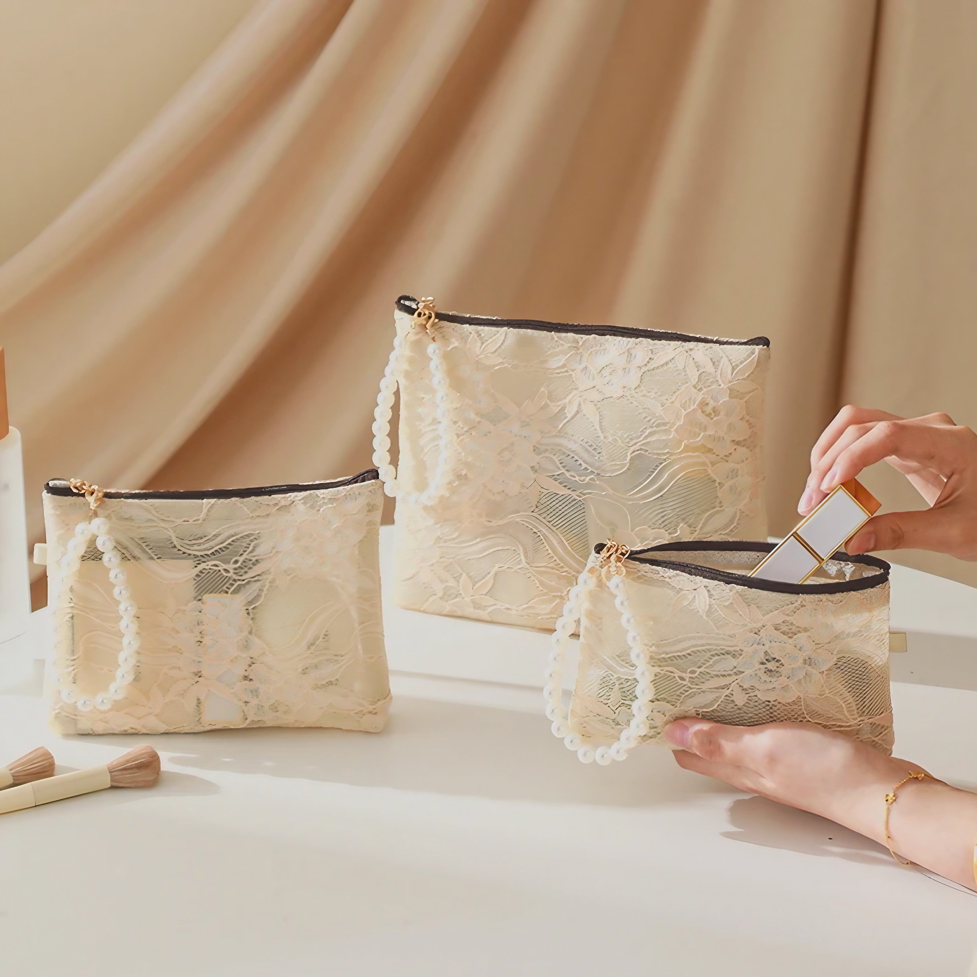 Pearl Lace Pouch