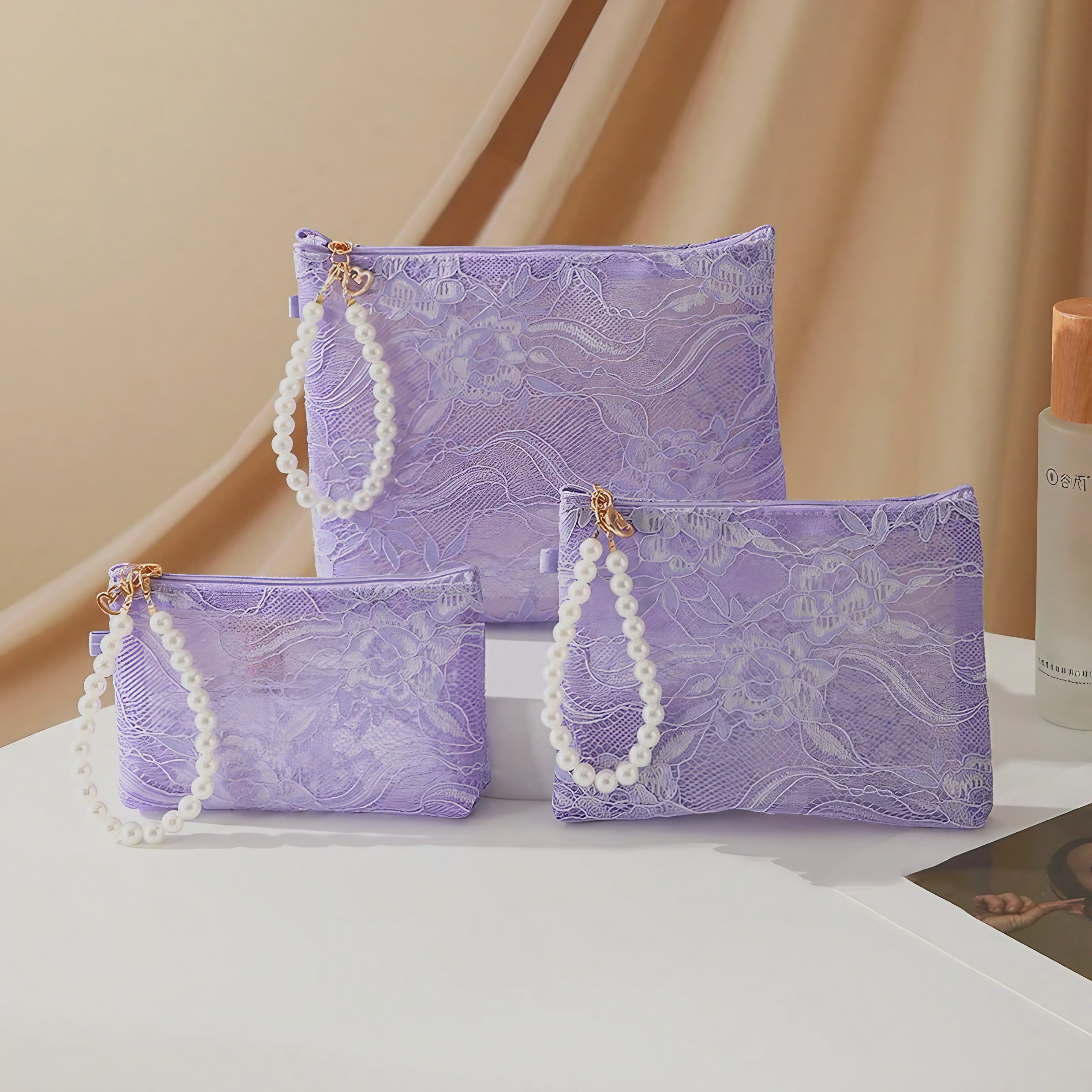 Pearl Lace Pouch