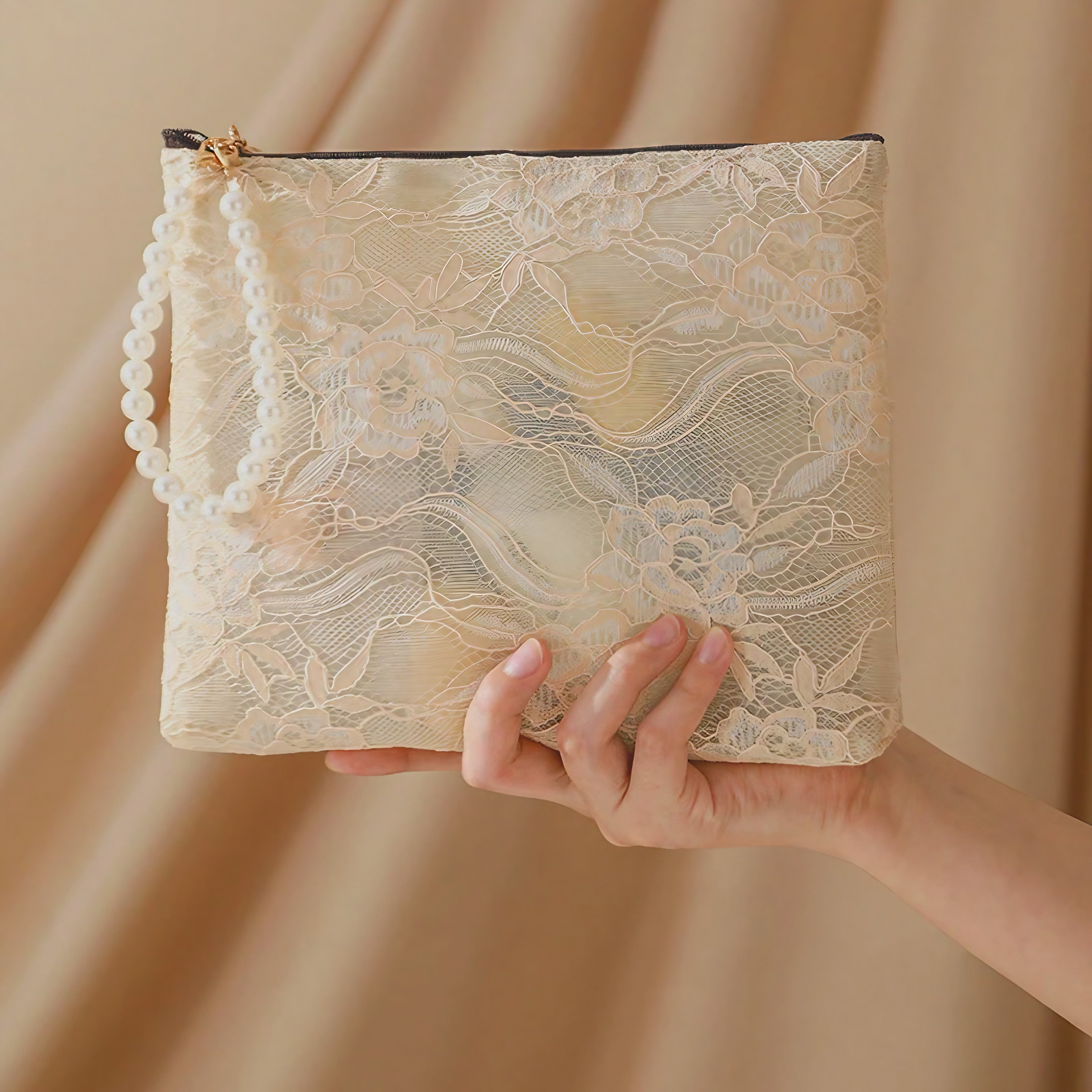 Pearl Lace Pouch