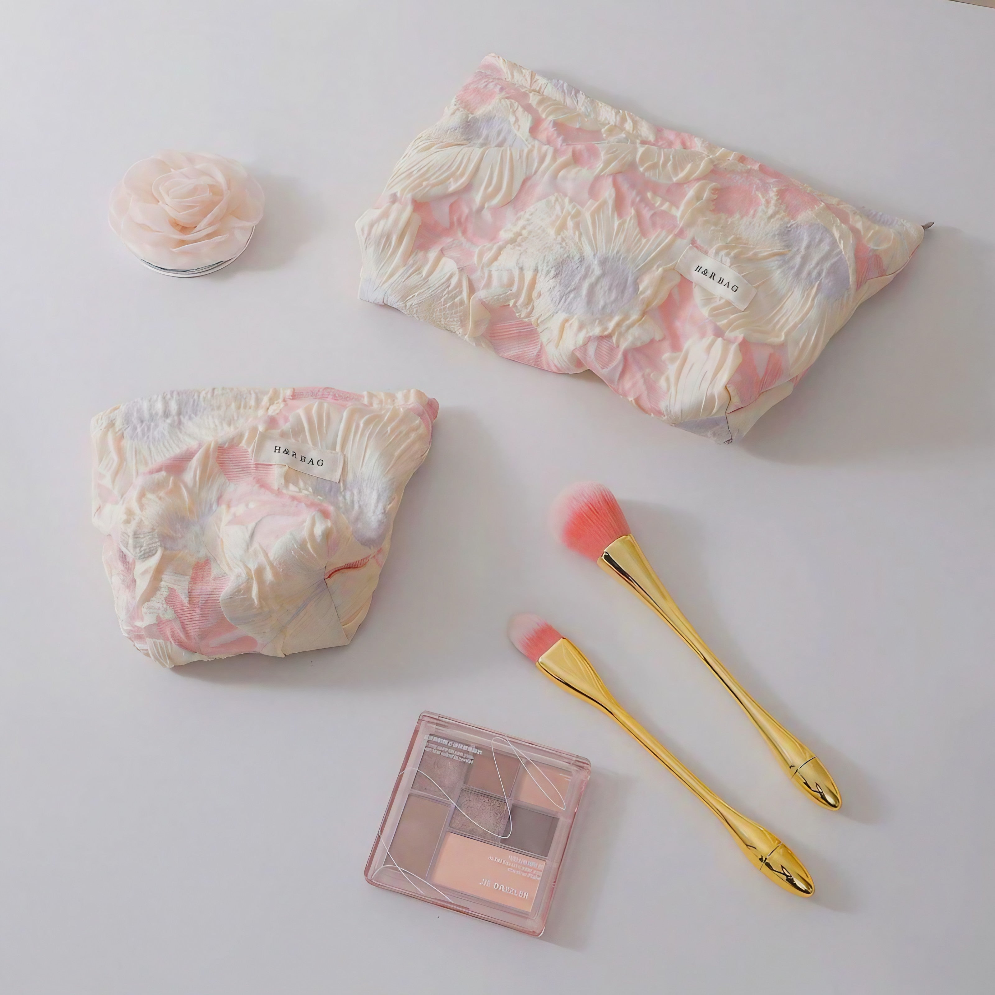 Petal Cloud Pouch