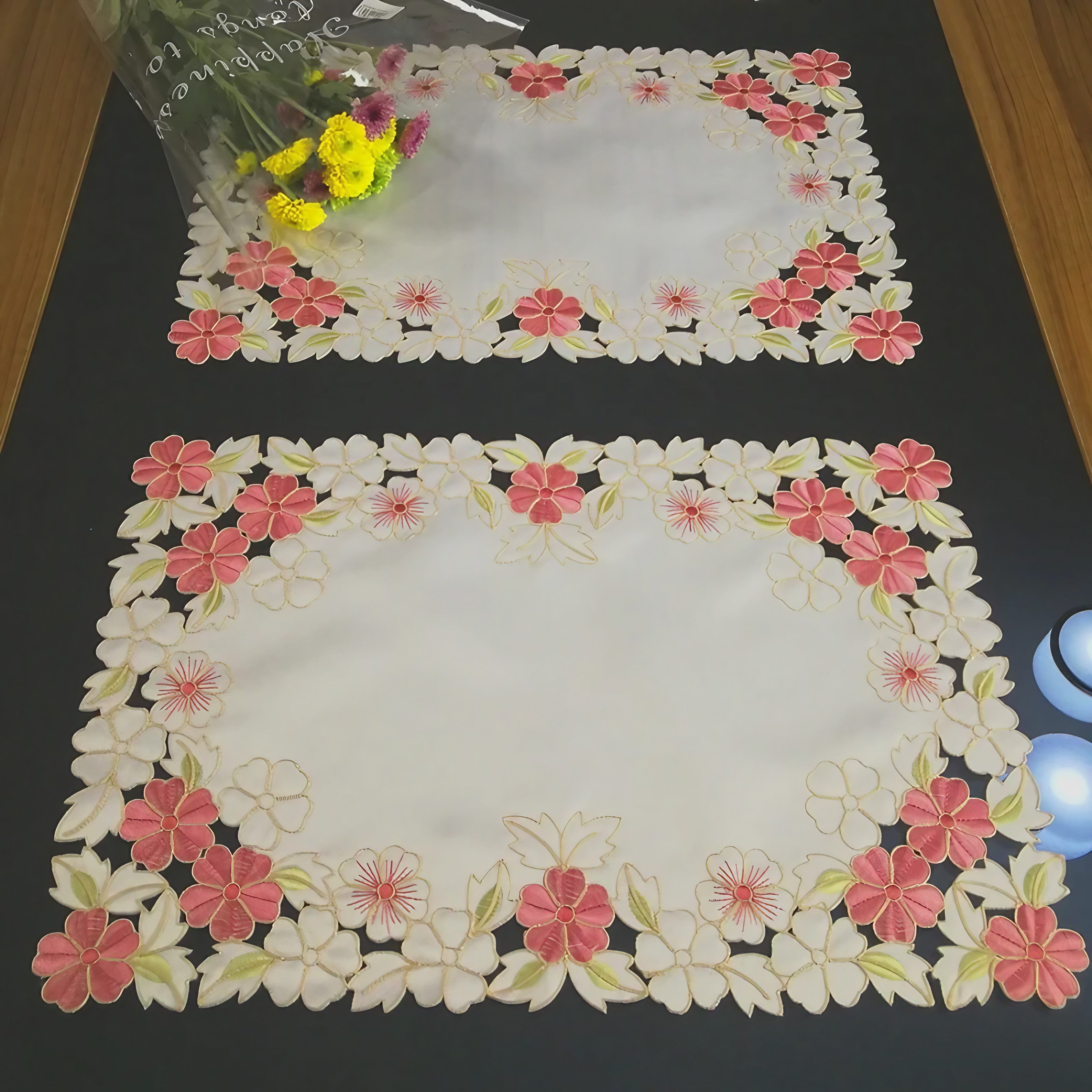 Petal Frame Placemat