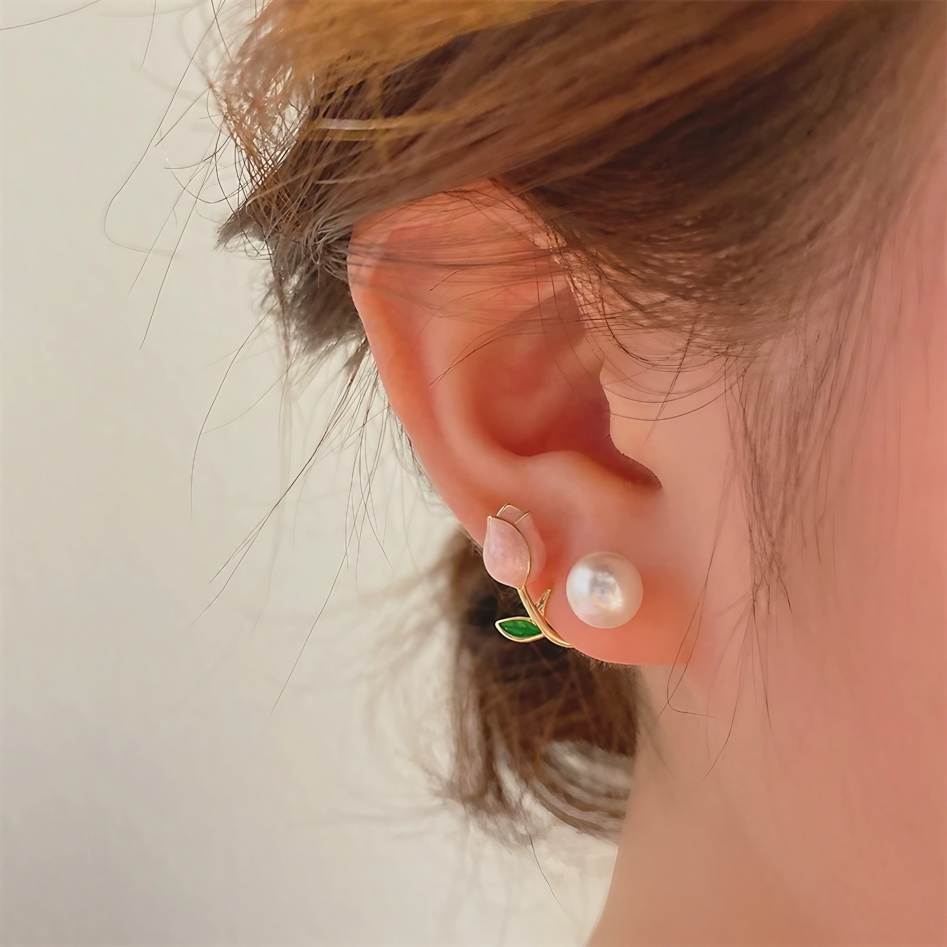 Petal Glow Pearl Earrings