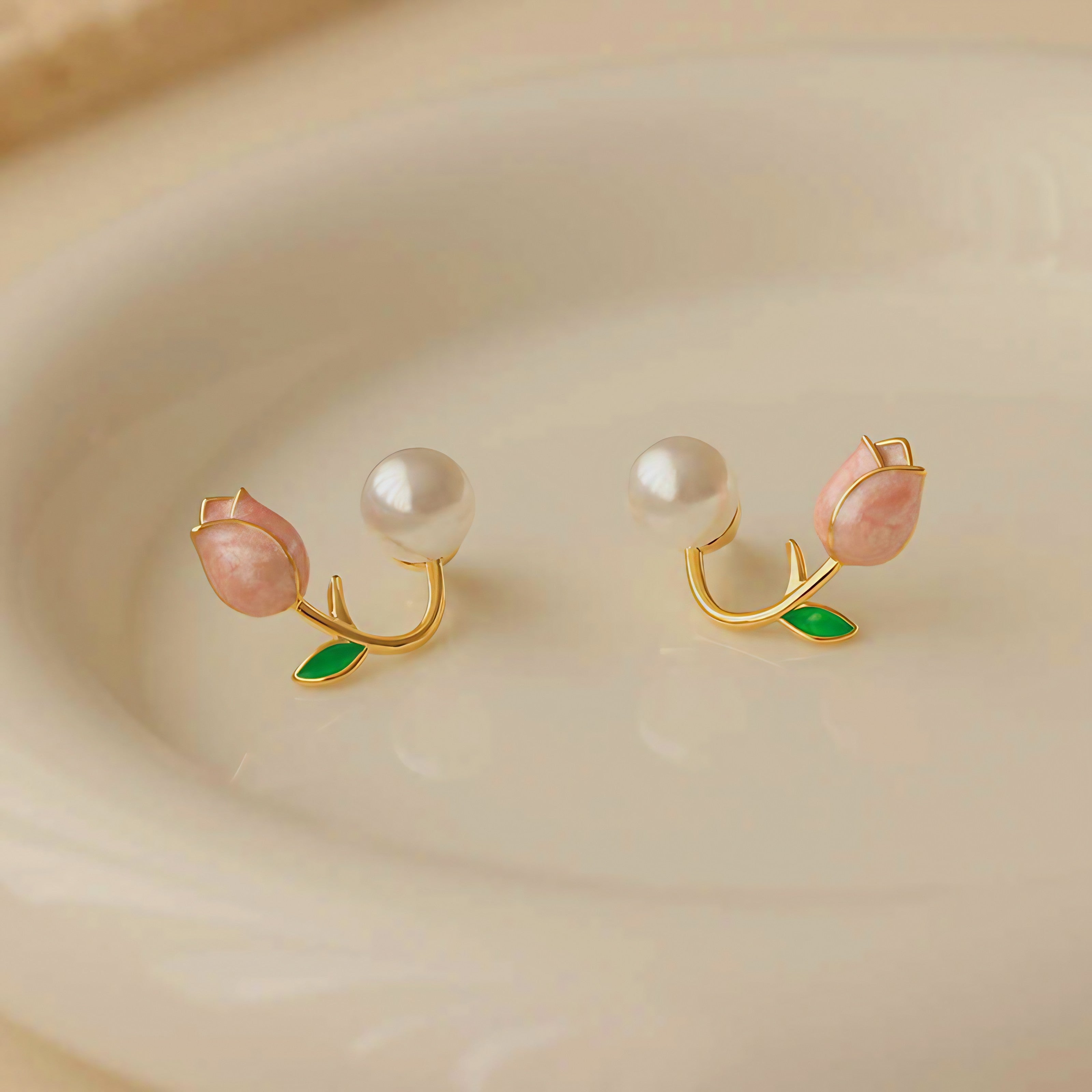 Petal Glow Pearl Earrings