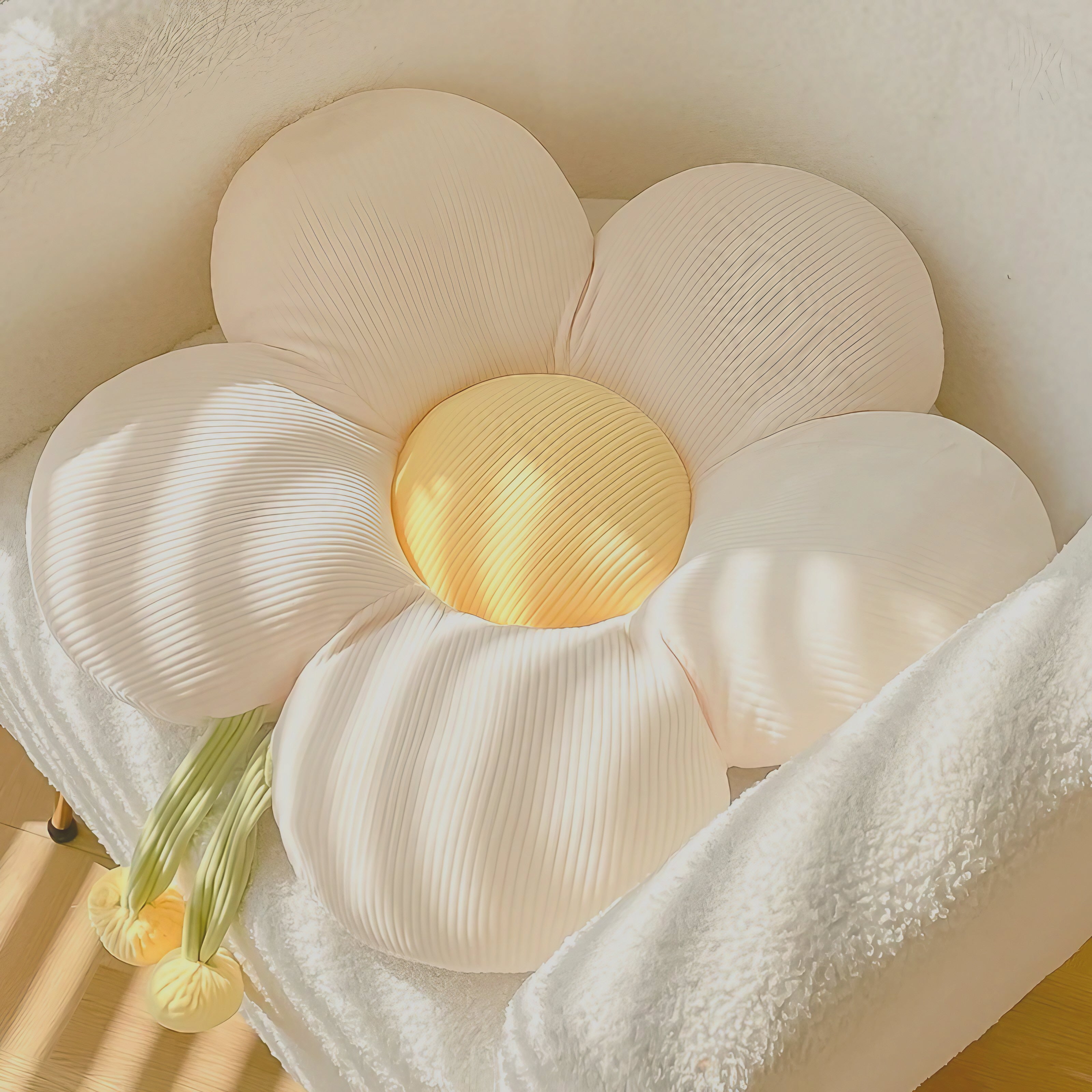 Petal Hug Floor Cushion