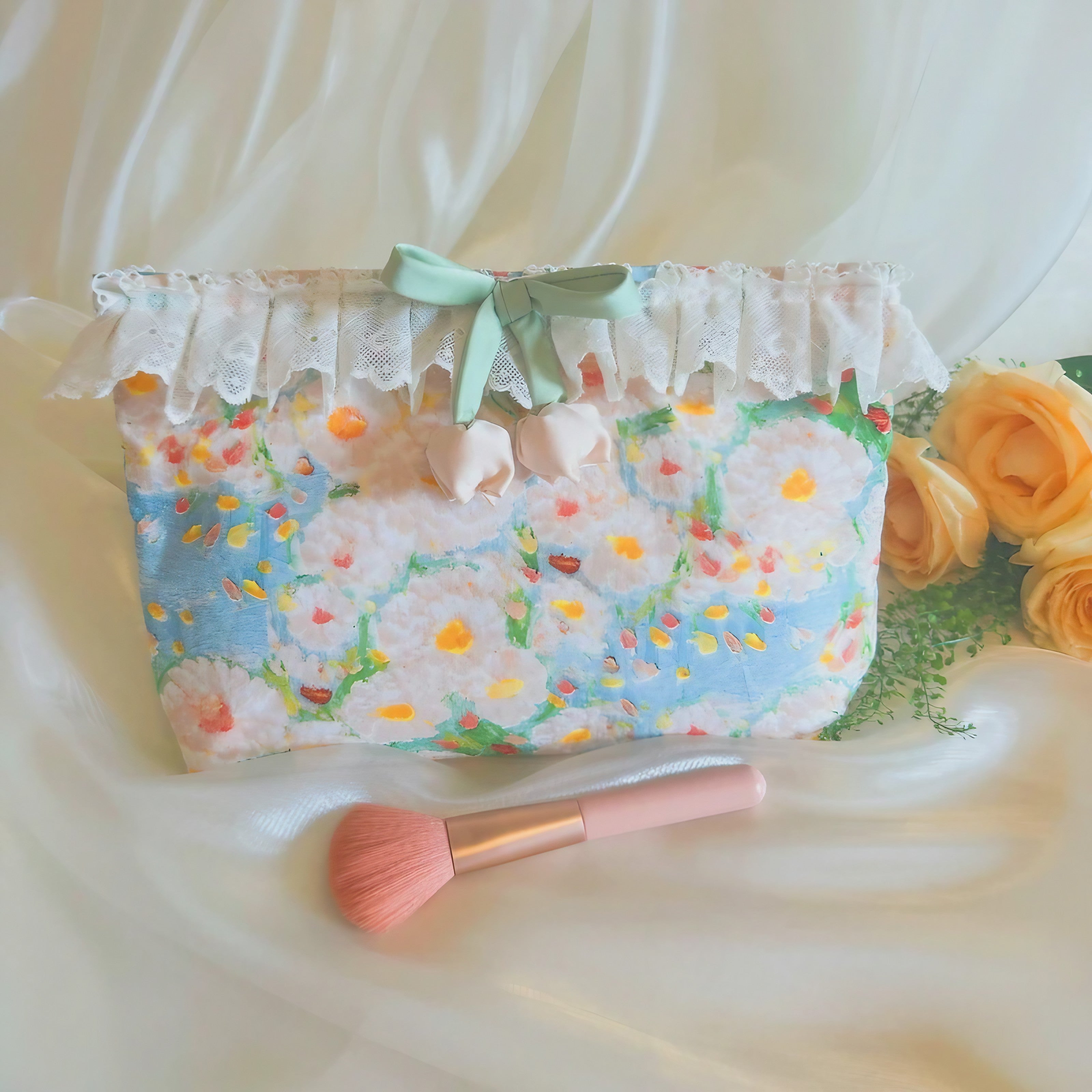 Petal Lace Pouch