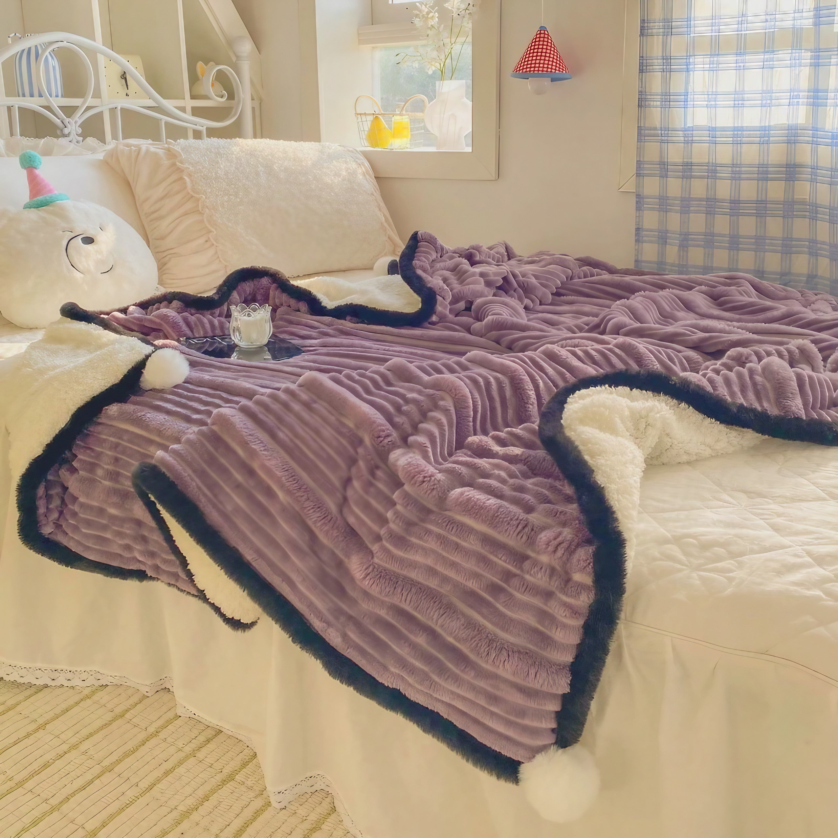 Fluffy Marble Pom Blankets