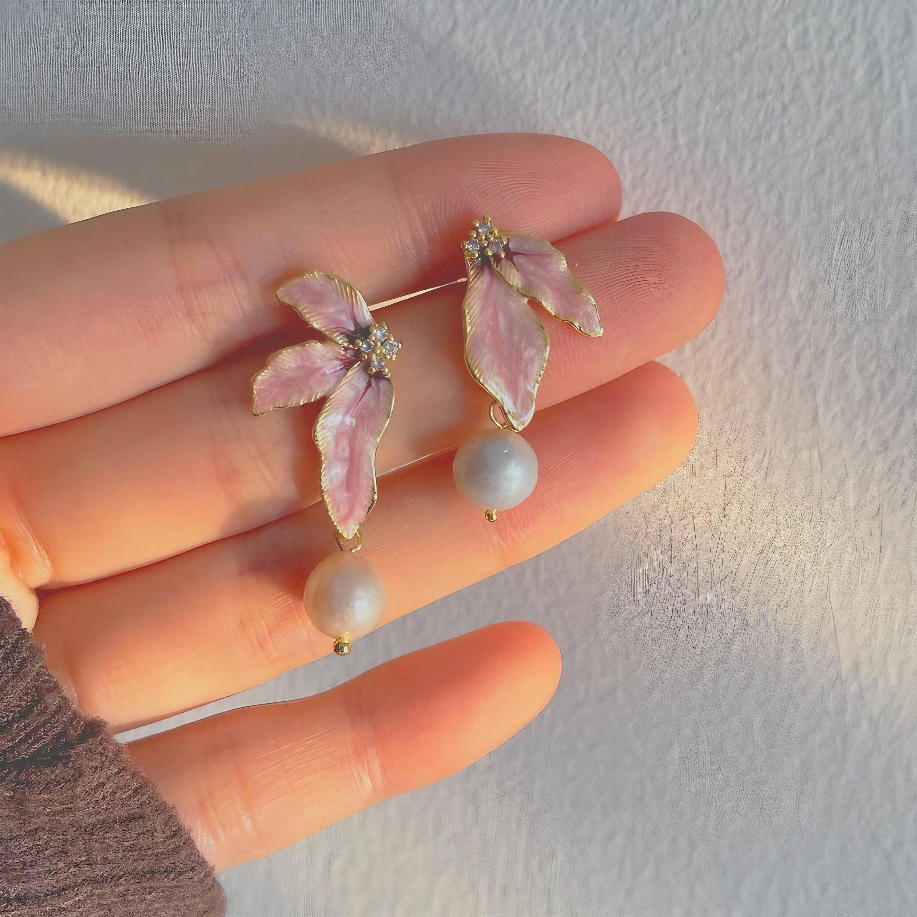 Rose Leaf Pearl Earrings