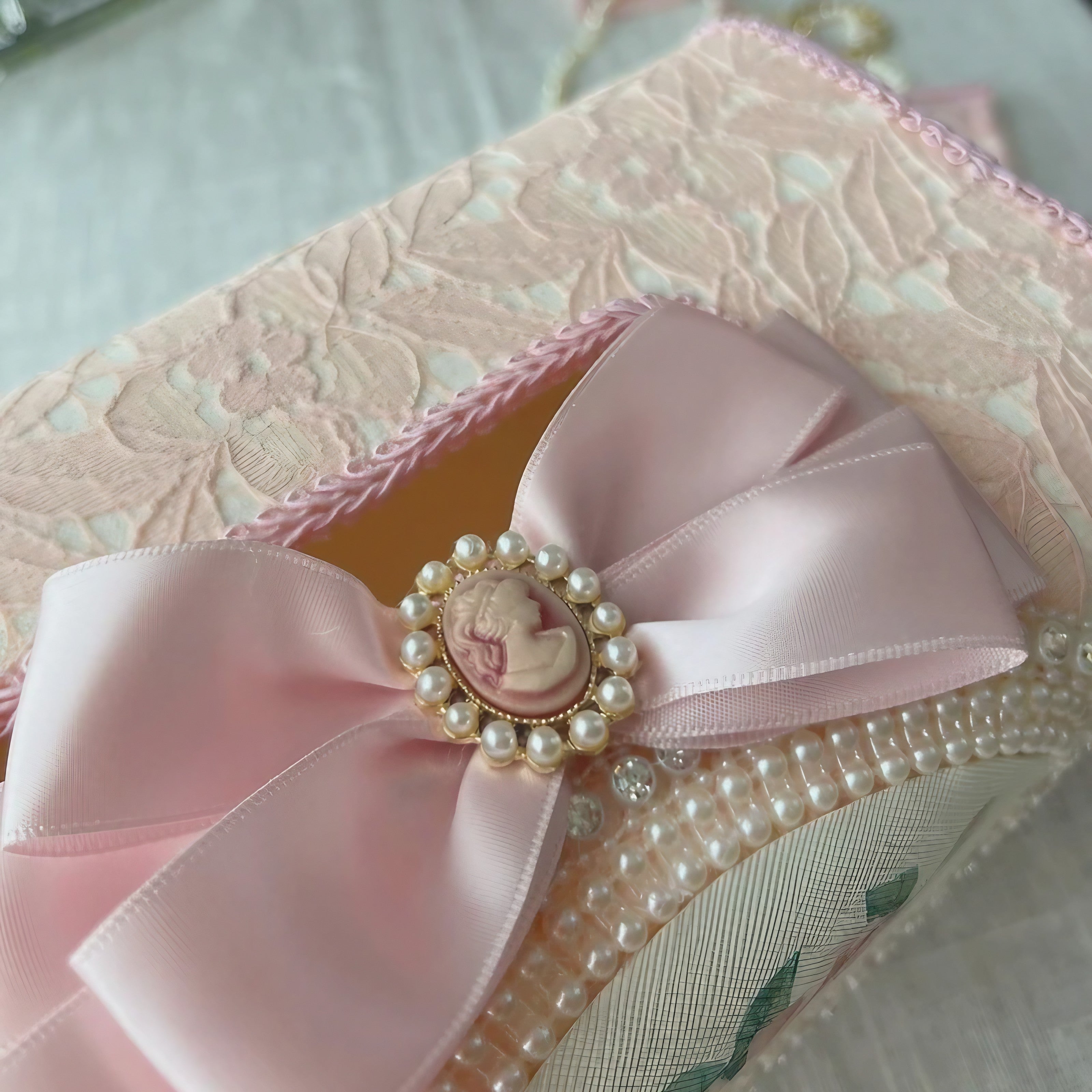 Rose Pearl Tissue Box