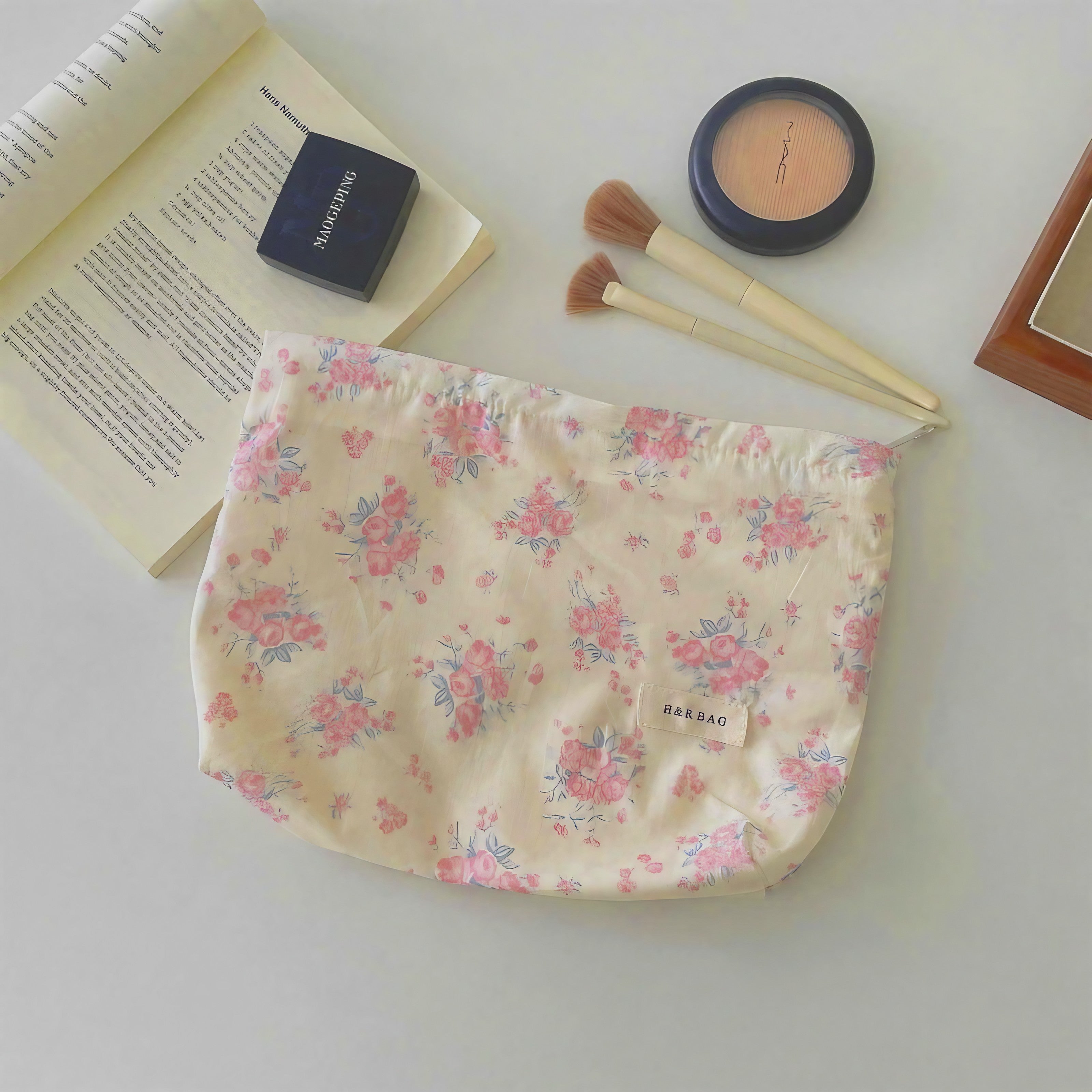 Rosy Meadow Pouch