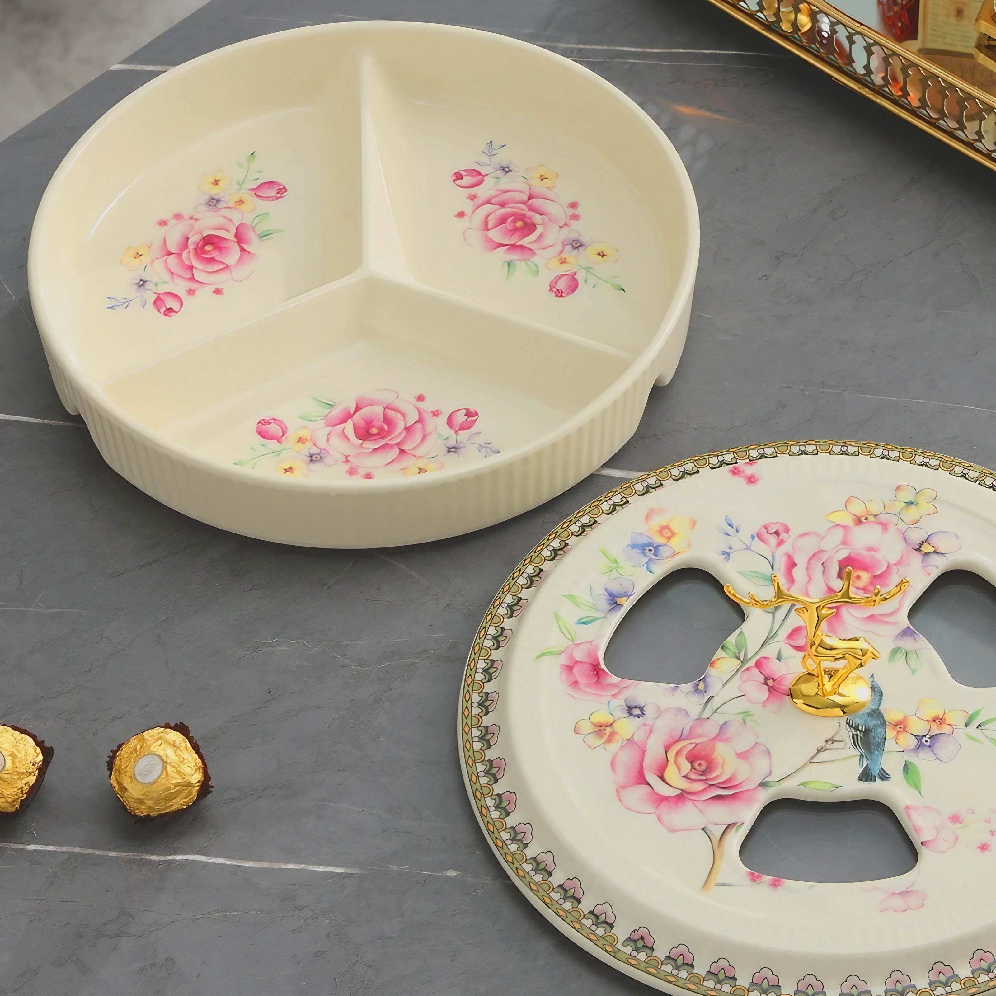 Royal Mendis Trays