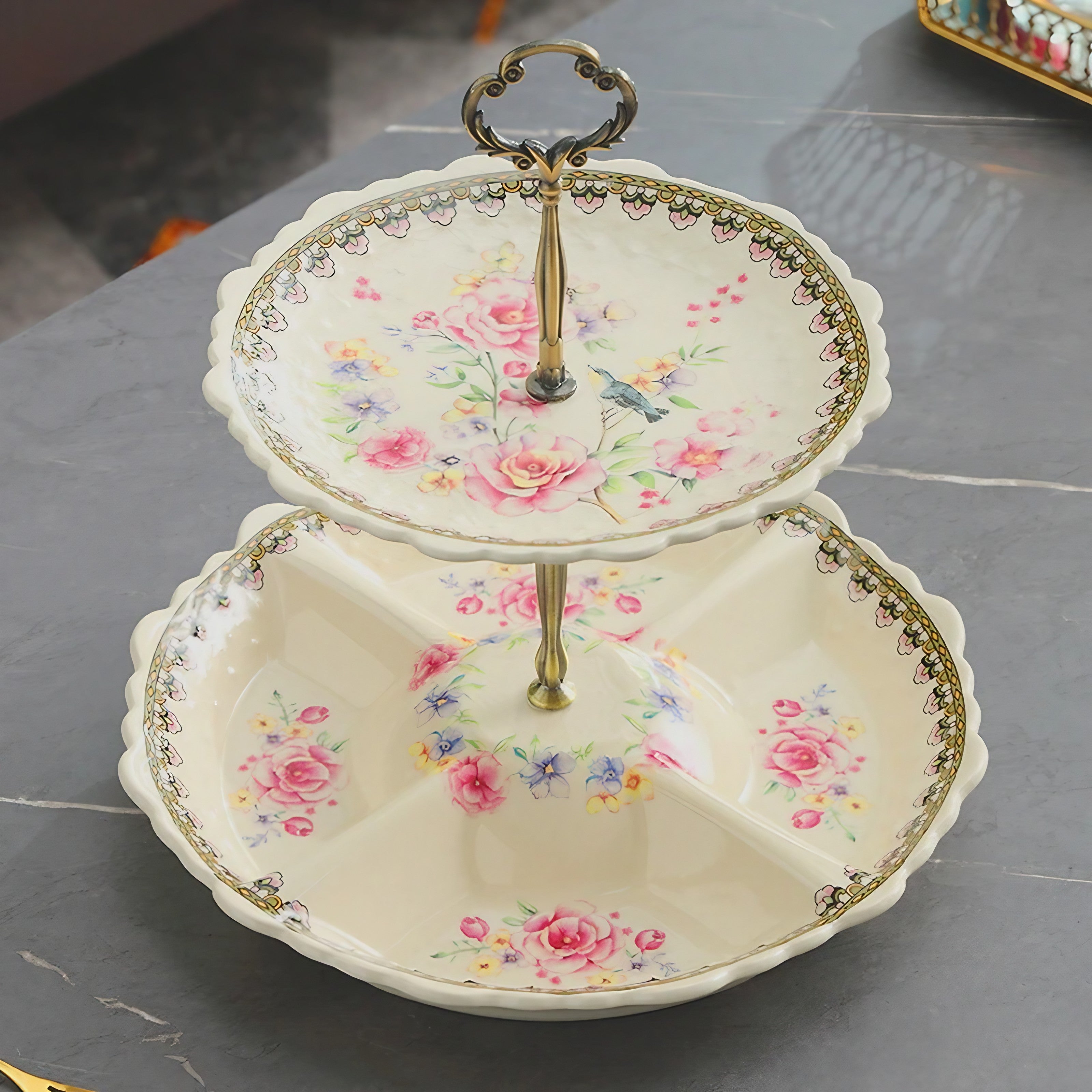 Royal Mendis Trays