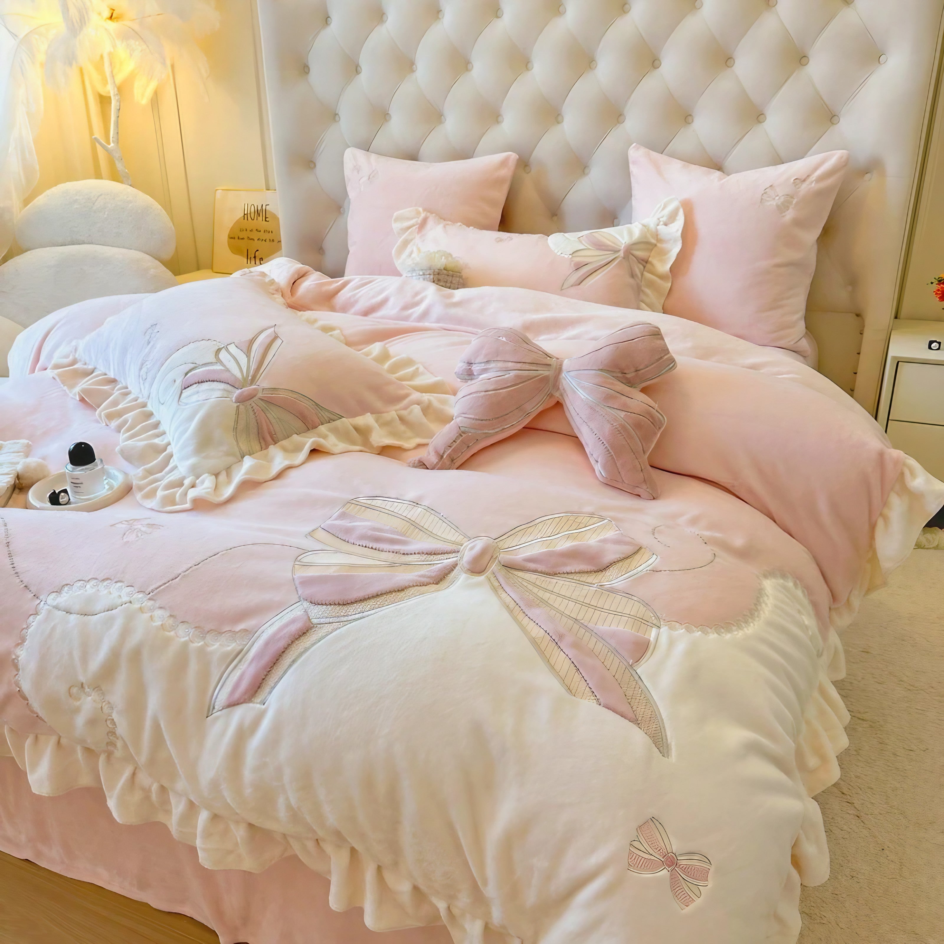 Royal Ribbon Bedding Set