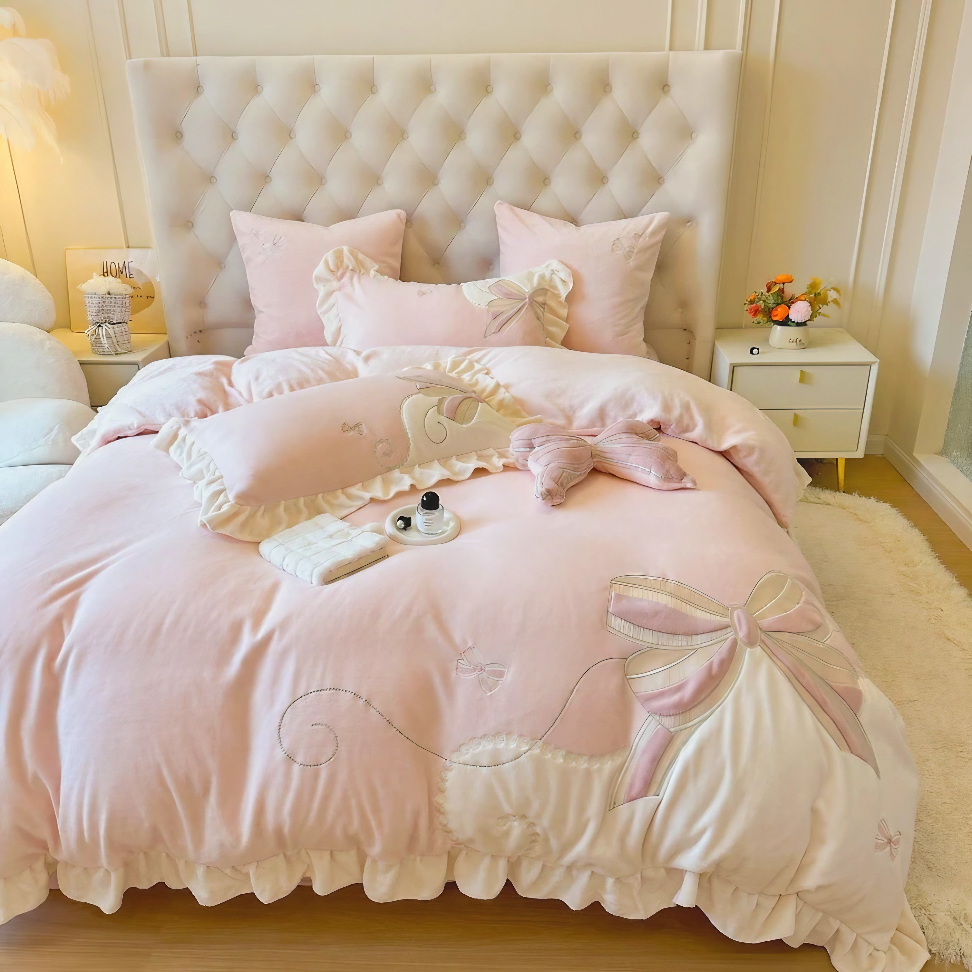 Royal Ribbon Bedding Set