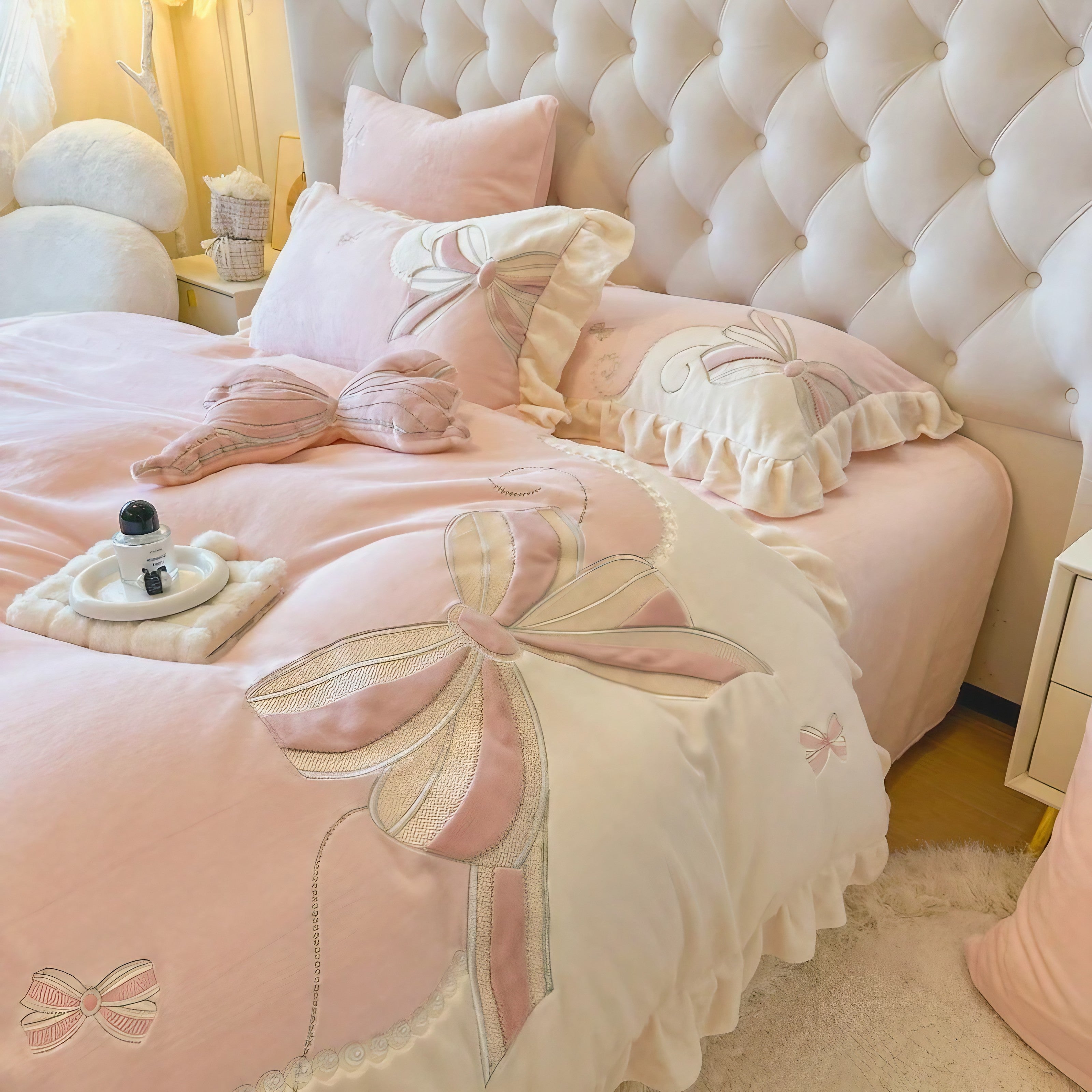 Royal Ribbon Bedding Set