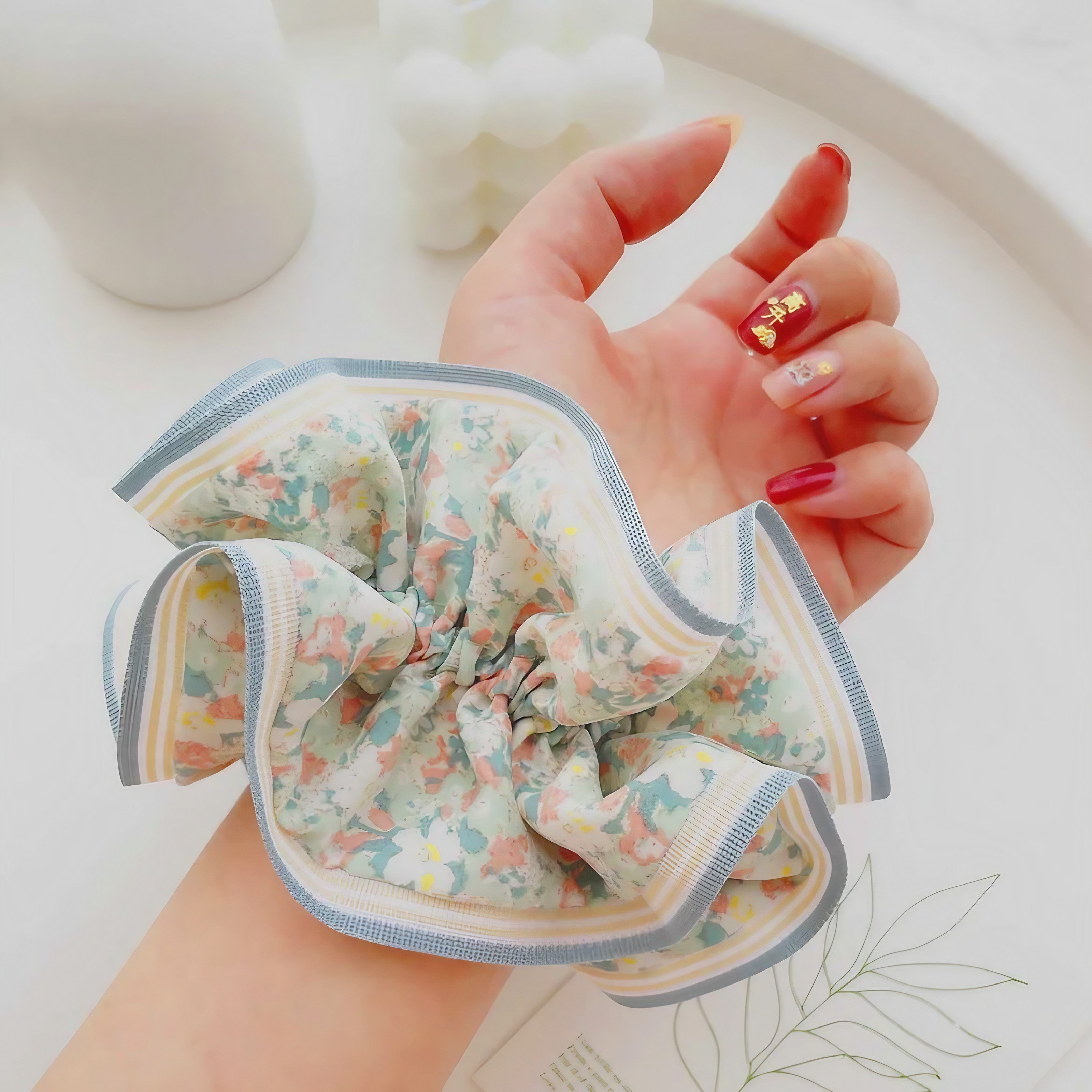 Stripe Edge Floral Hair Band