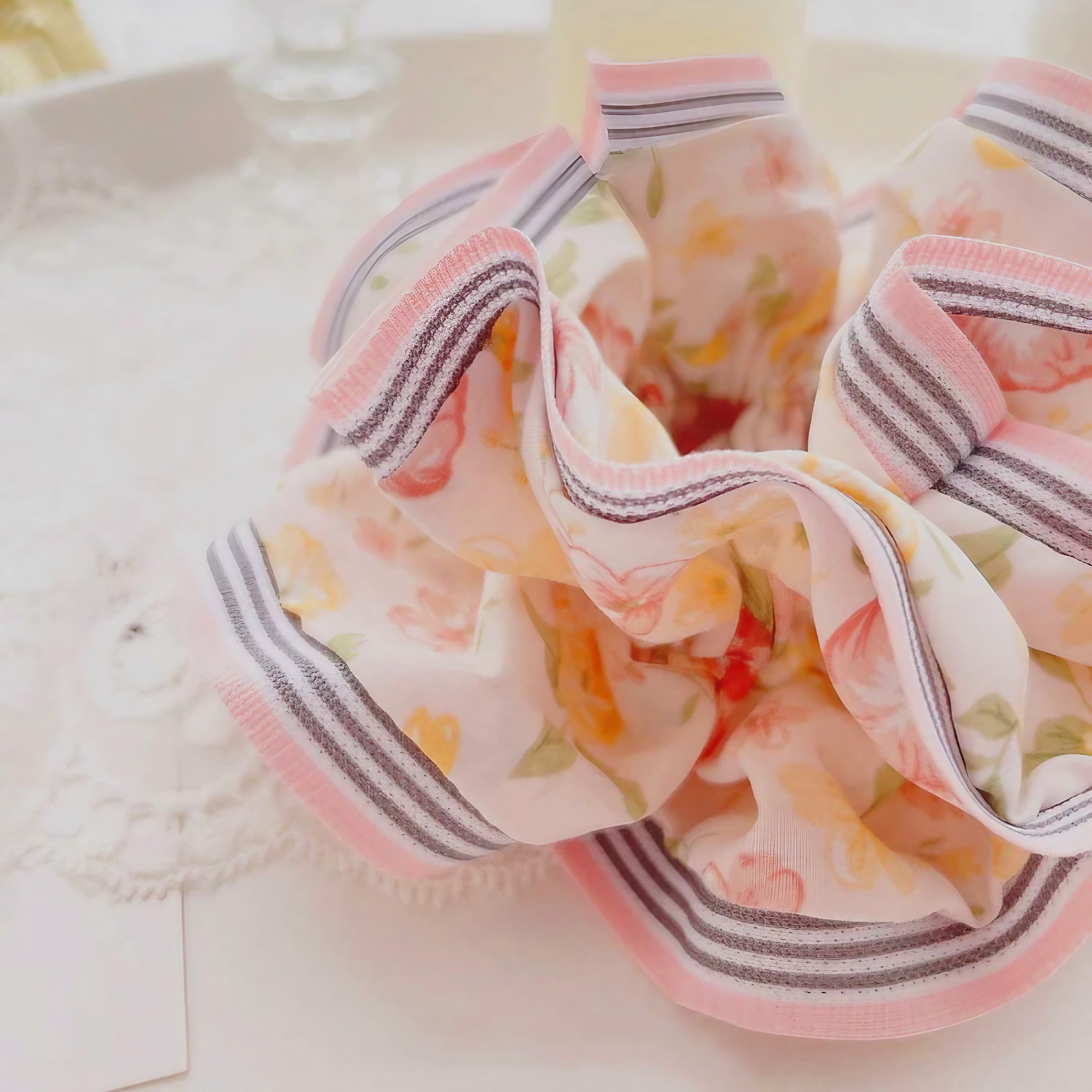 Stripe Edge Floral Hair Band