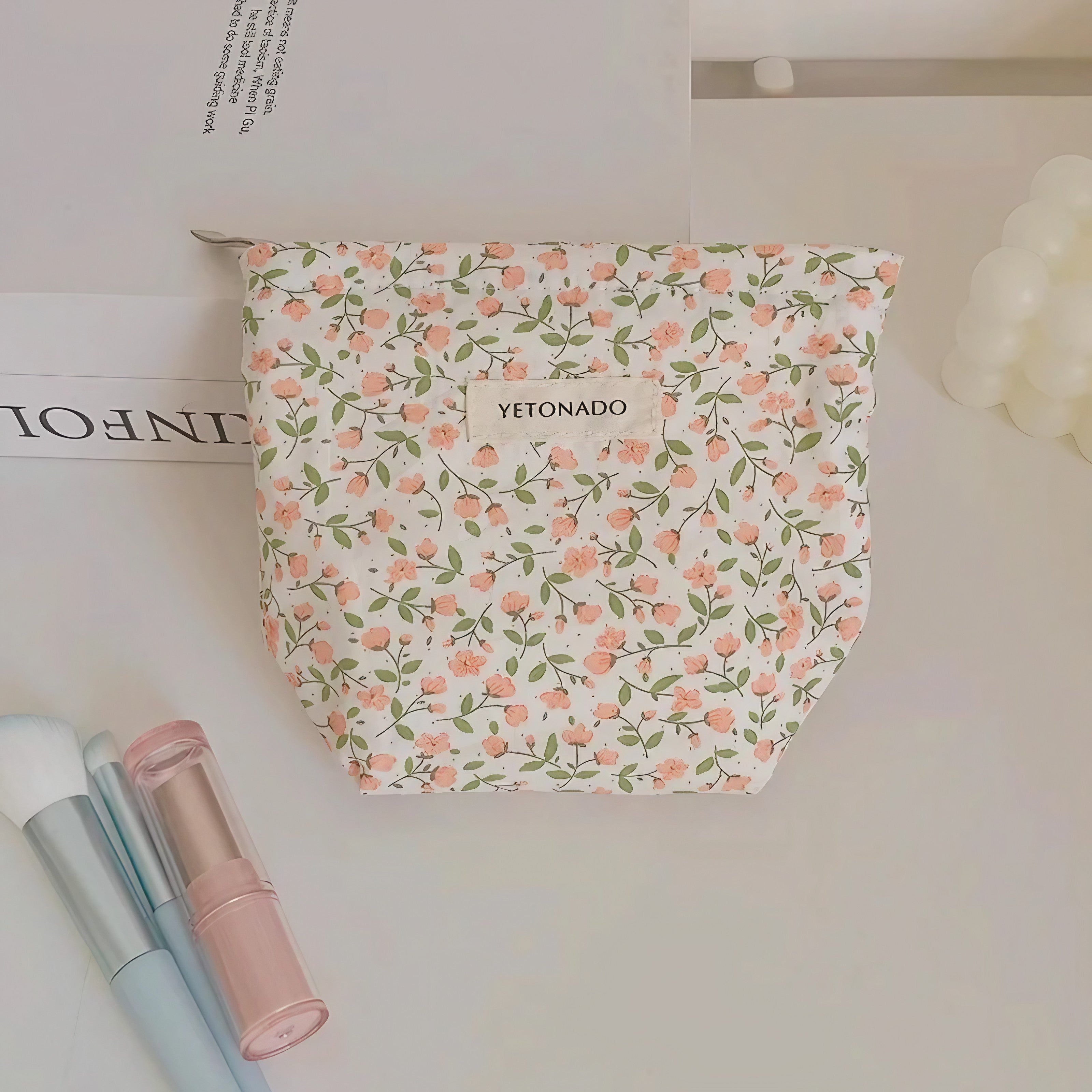 Tiny Petal Pouch