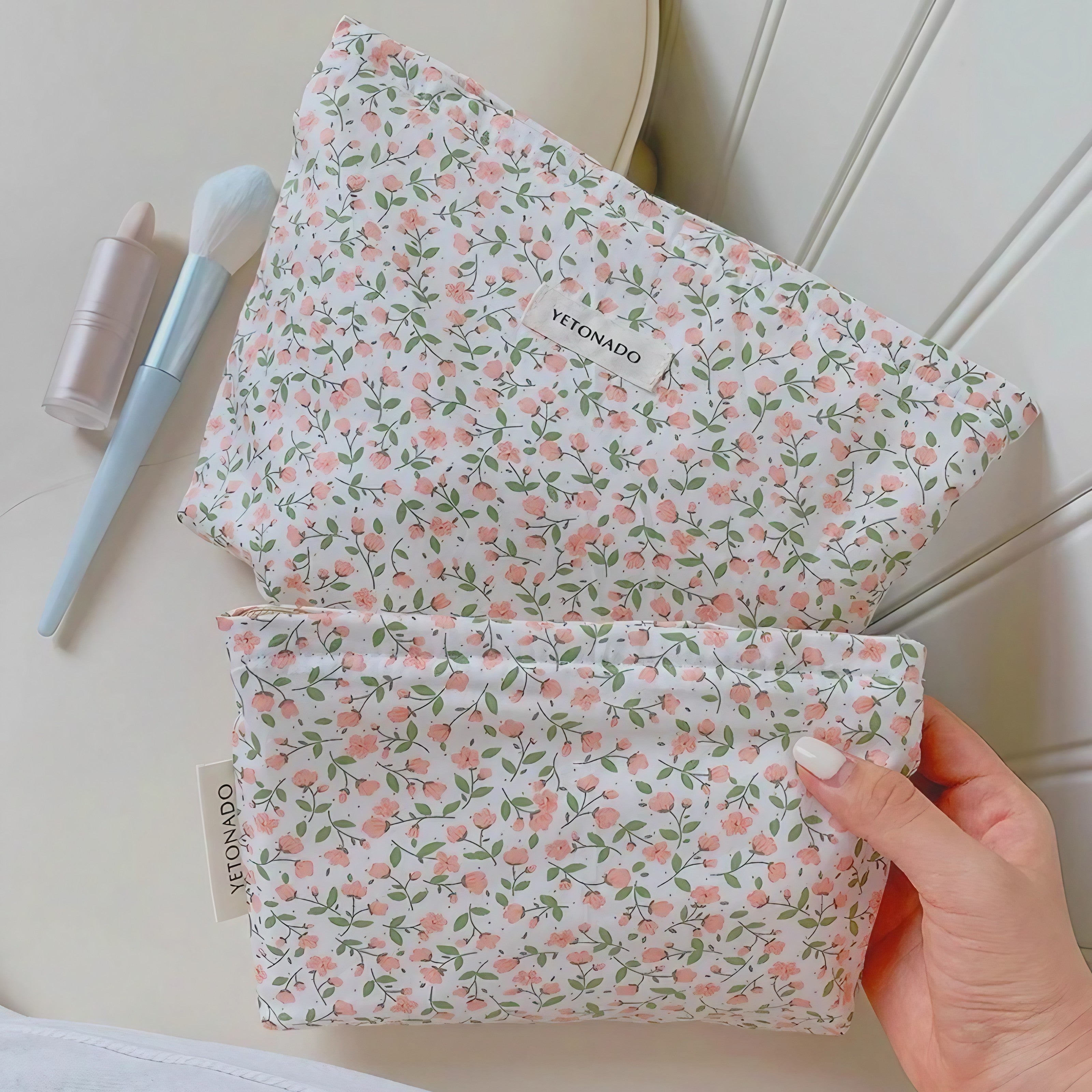 Tiny Petal Pouch
