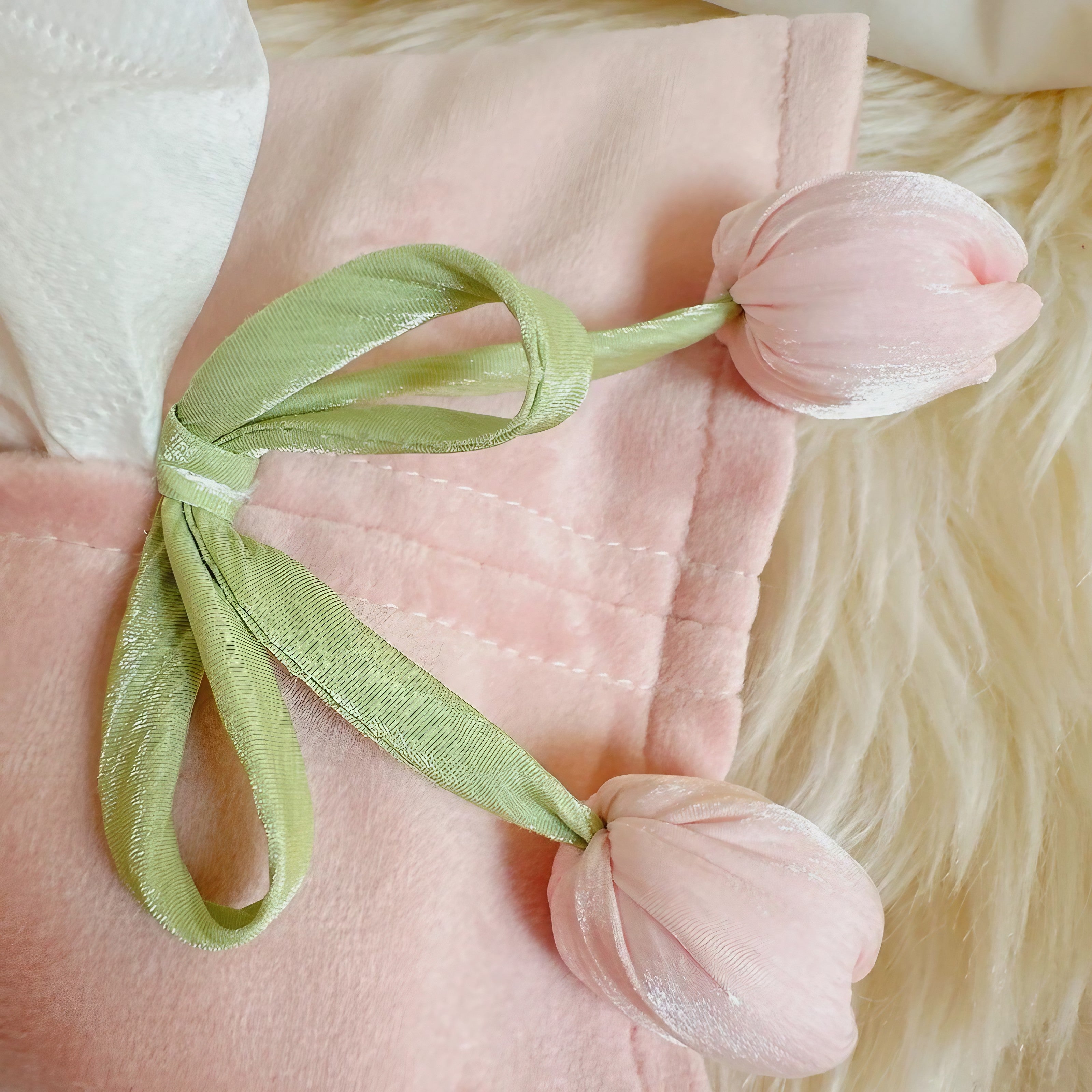 Tulip Velvet Tissue Case