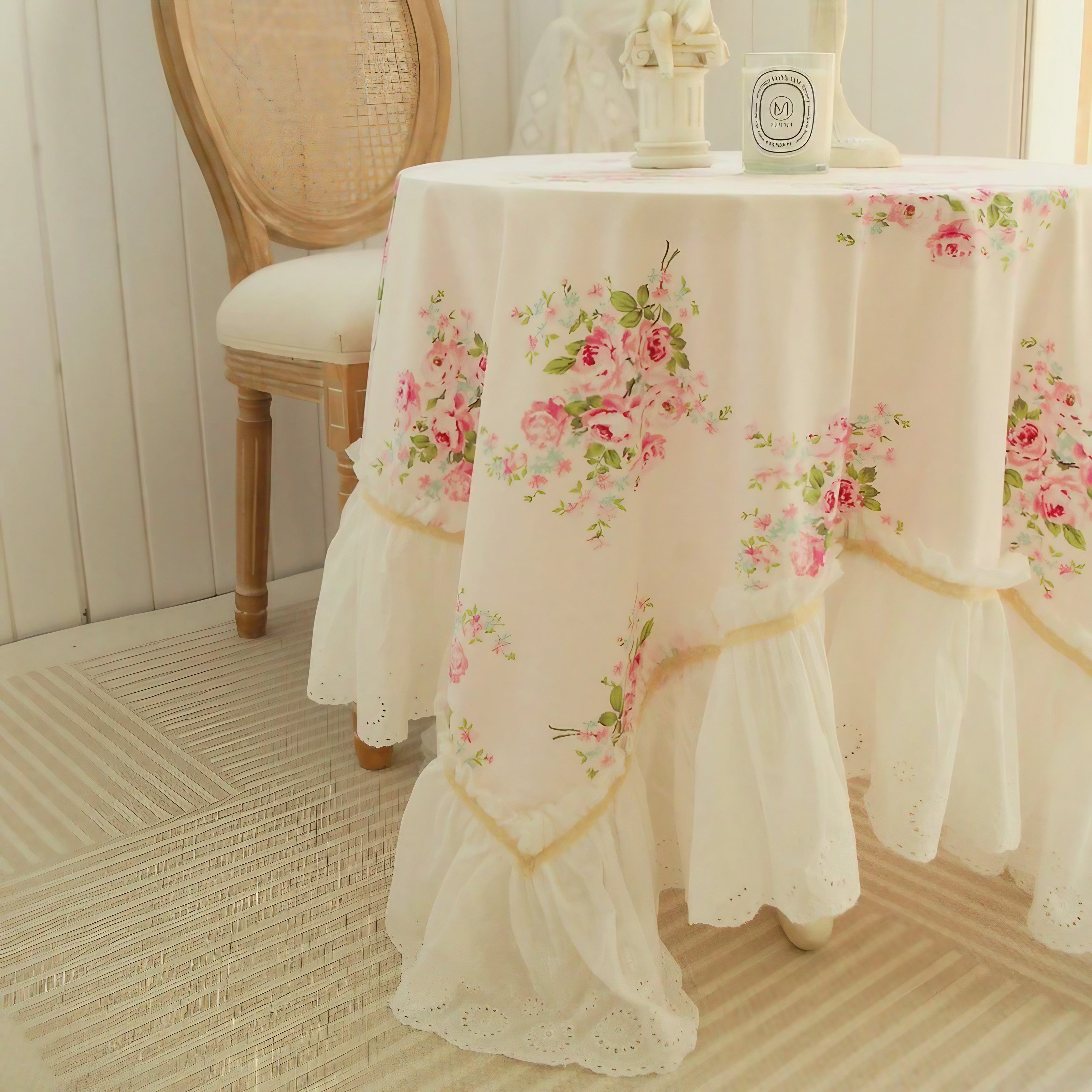 Victorian Rose Tiered Tablecloth