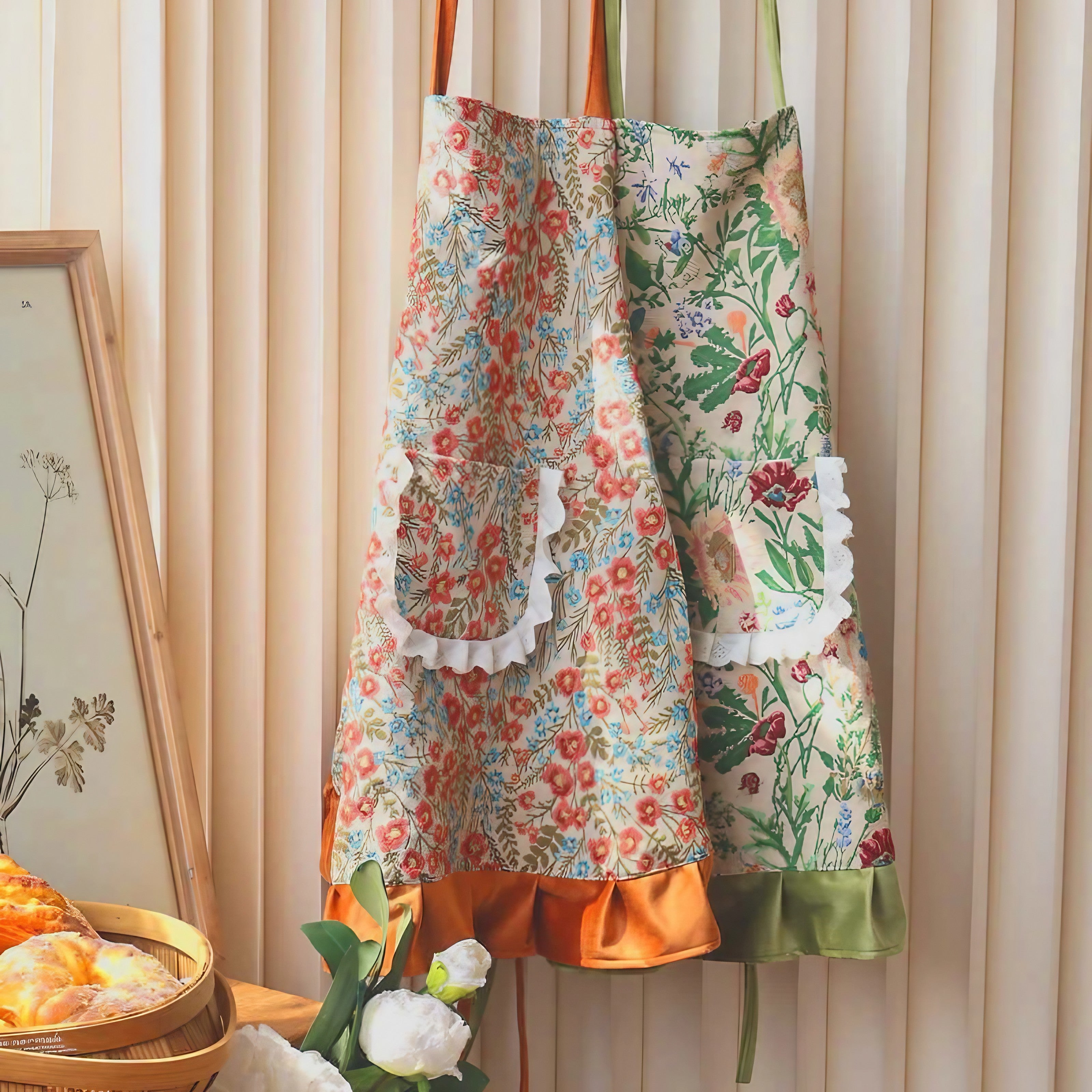 Vintage Jacquard Bloom Apron