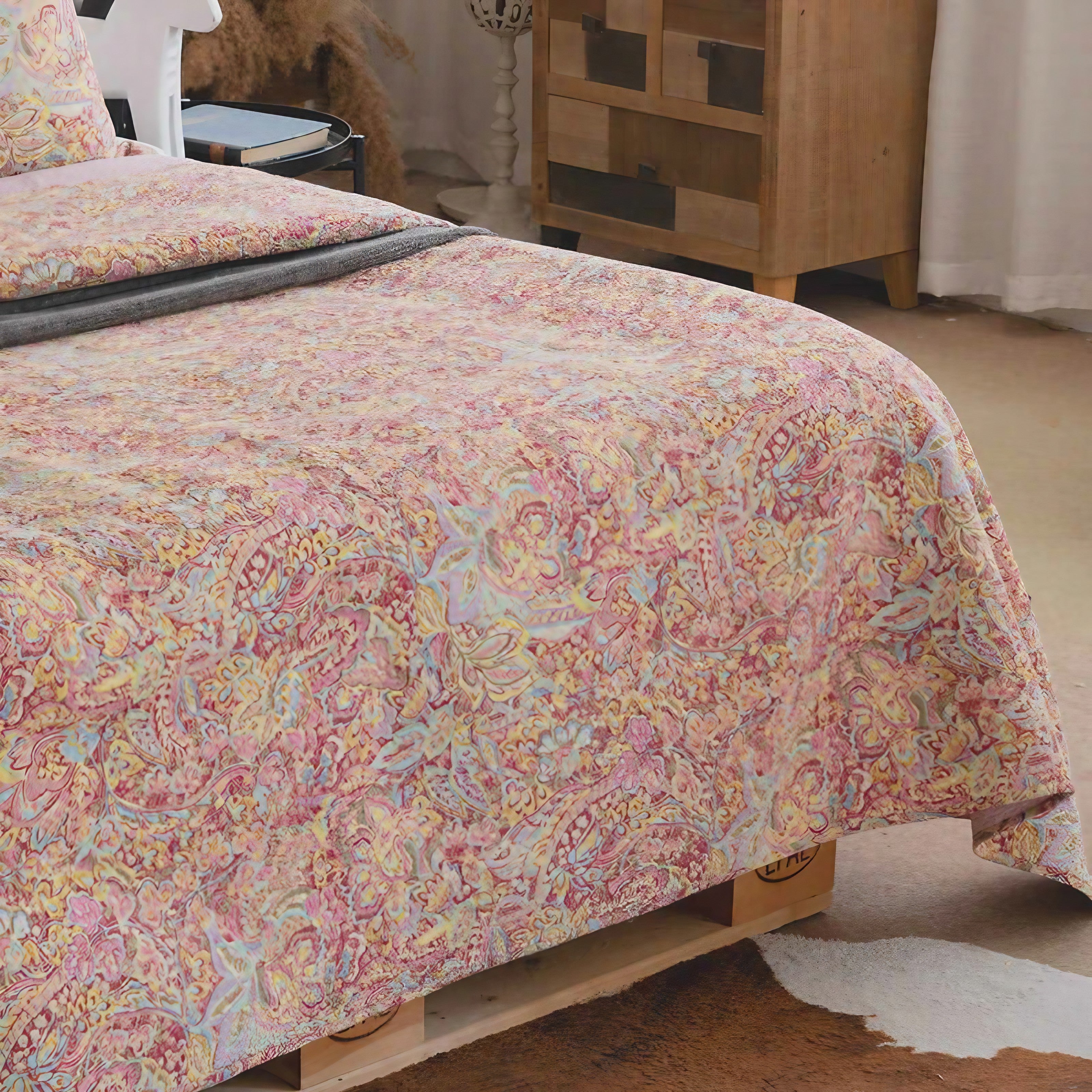 Vintage Roseate Paisley Bedding Set
